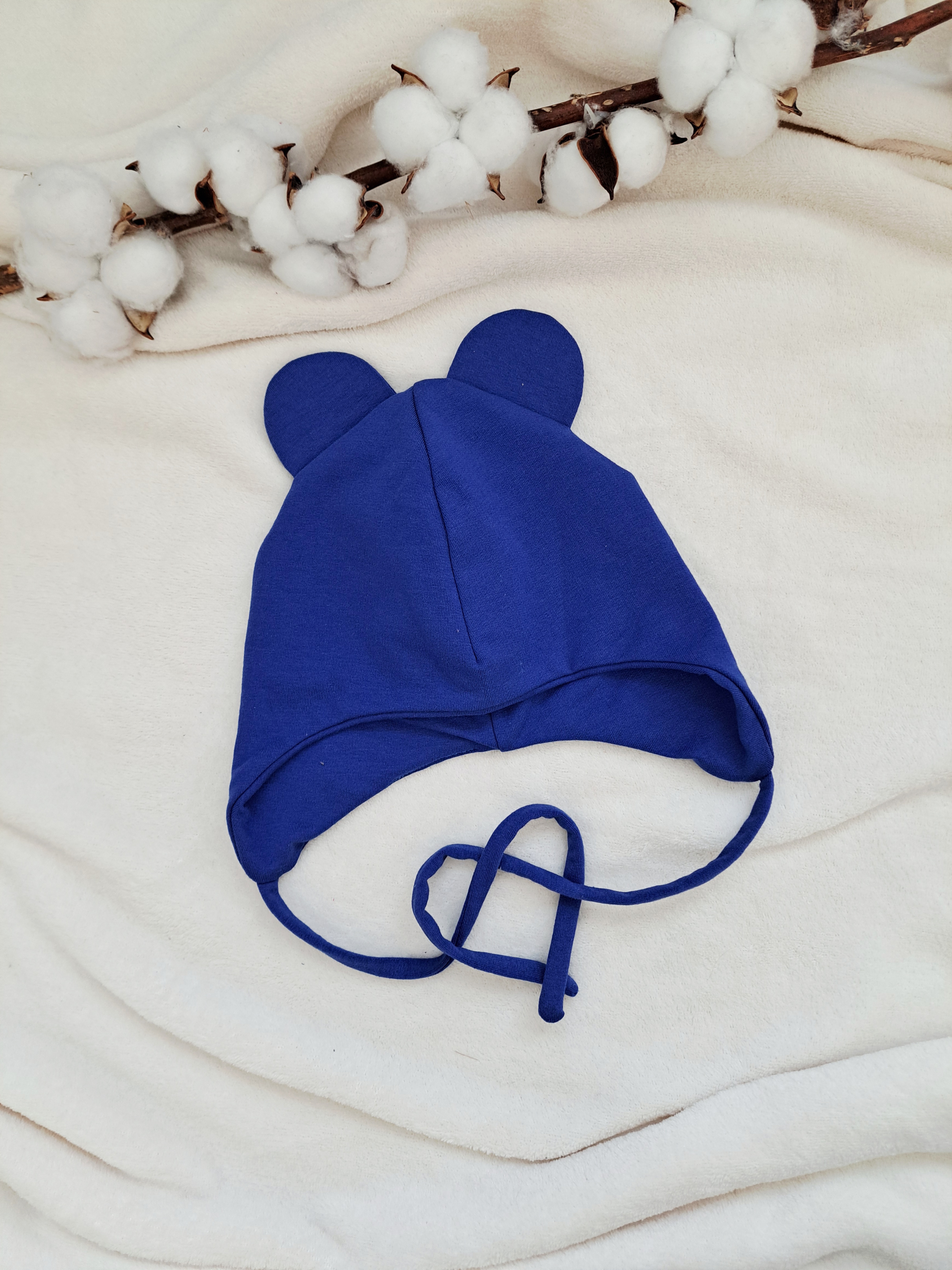 Kepurė su raišteliais, r. mėlyna