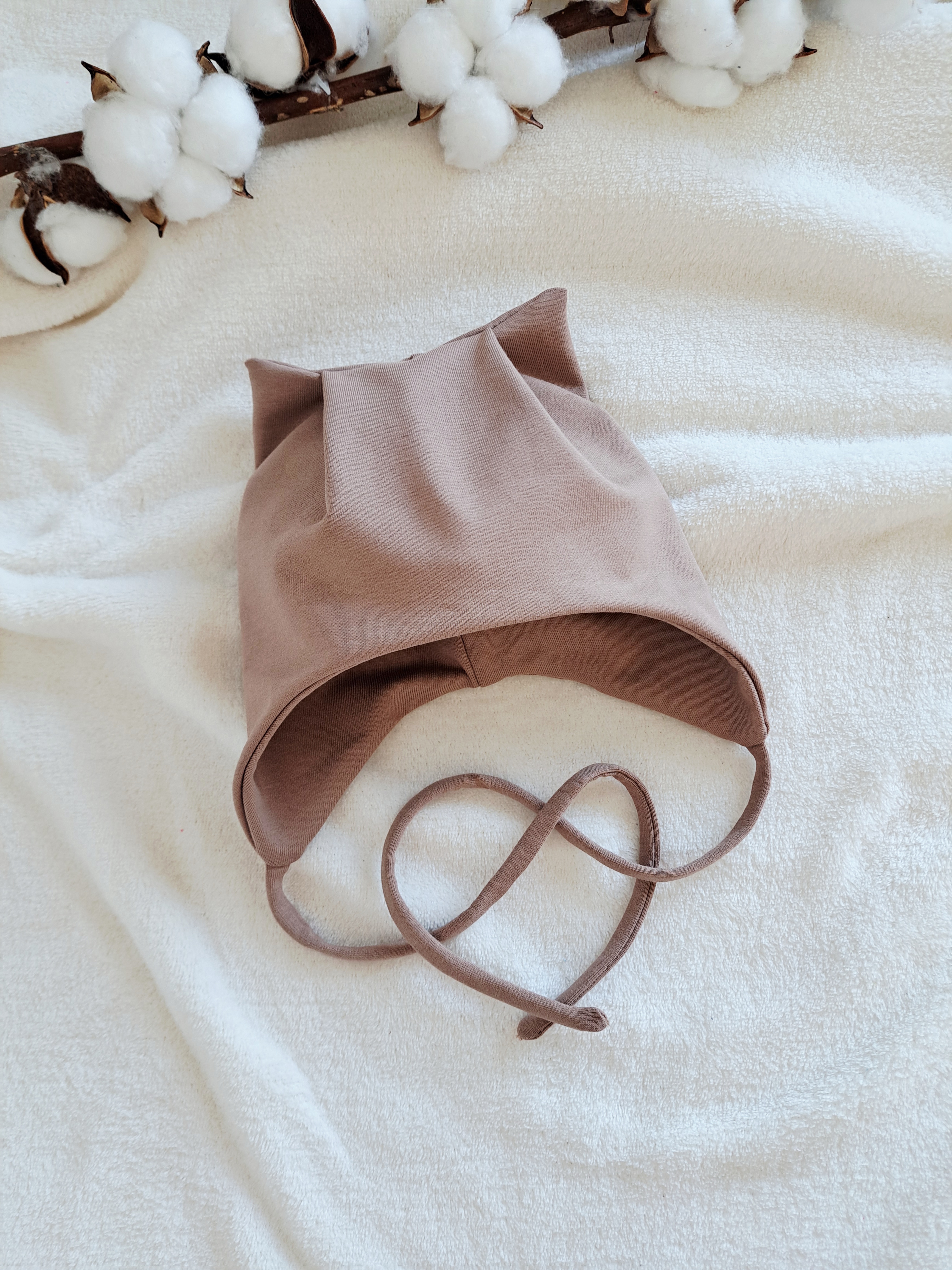 Kepurė su raišteliais, VISOS SPALVOS