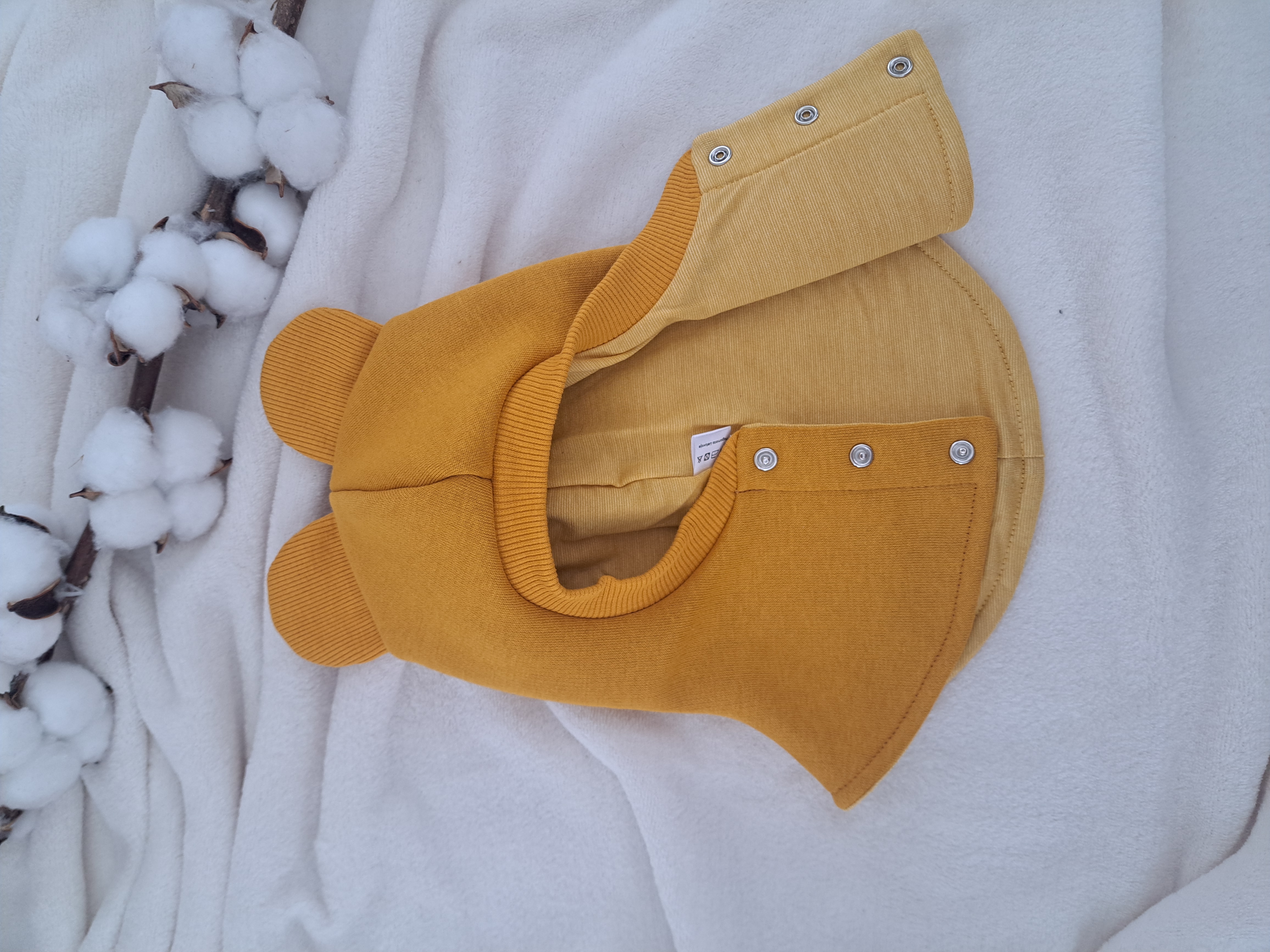 Žieminis šalmukas, Garstyčių