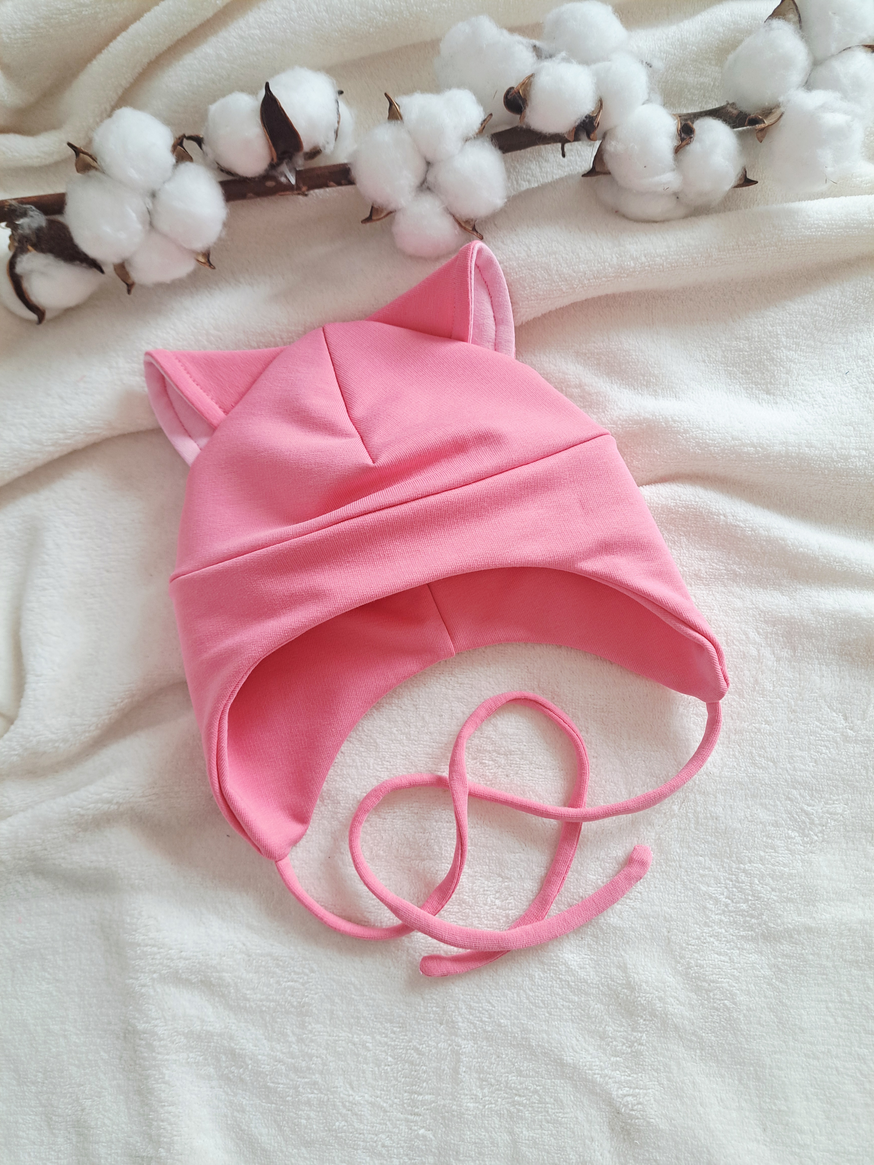 Plonesnė kepurė su raišteliais, kačiukas, VISOS SPALVOS