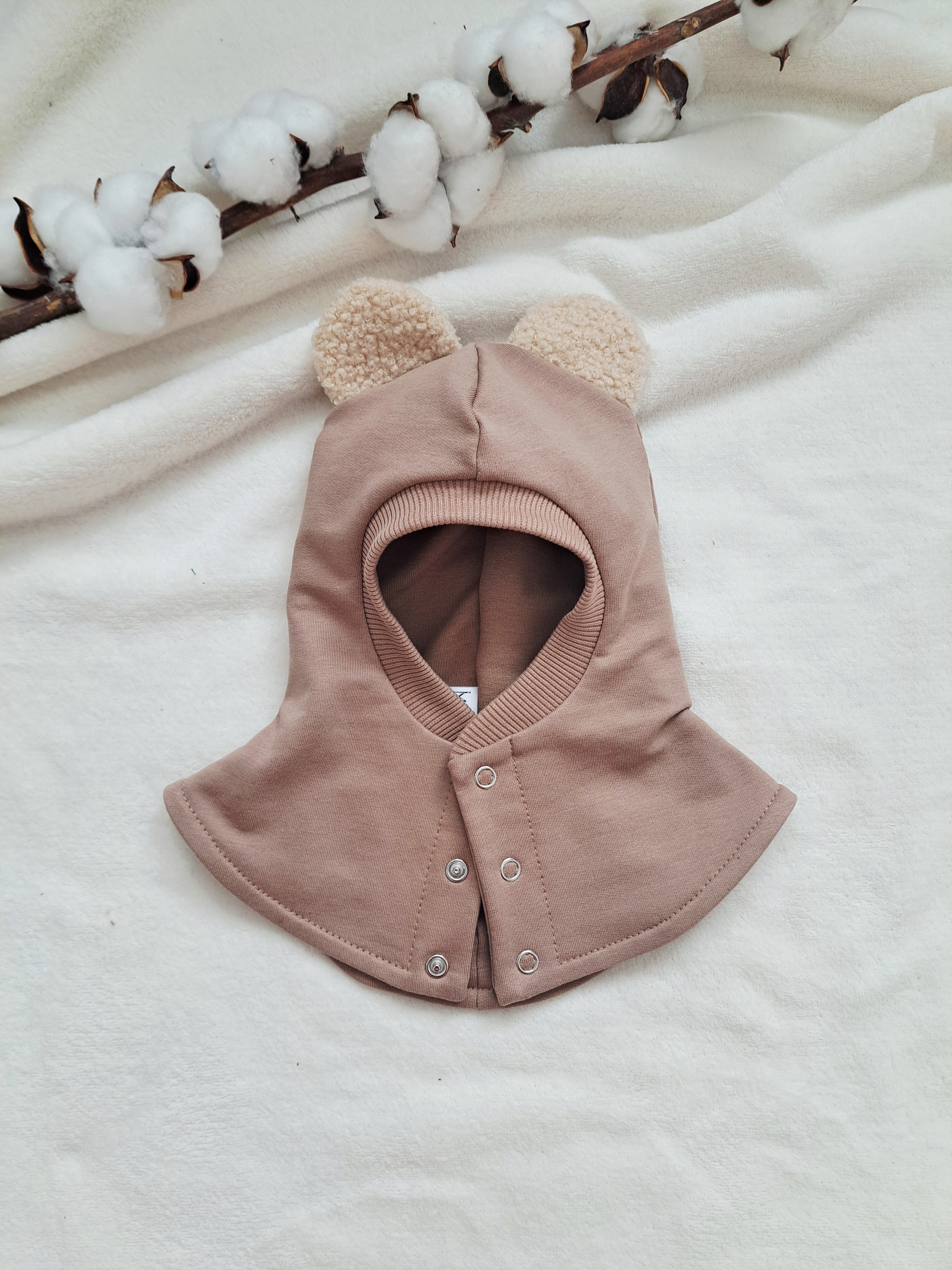 Pavasarinis šalmukas, Kakavinis