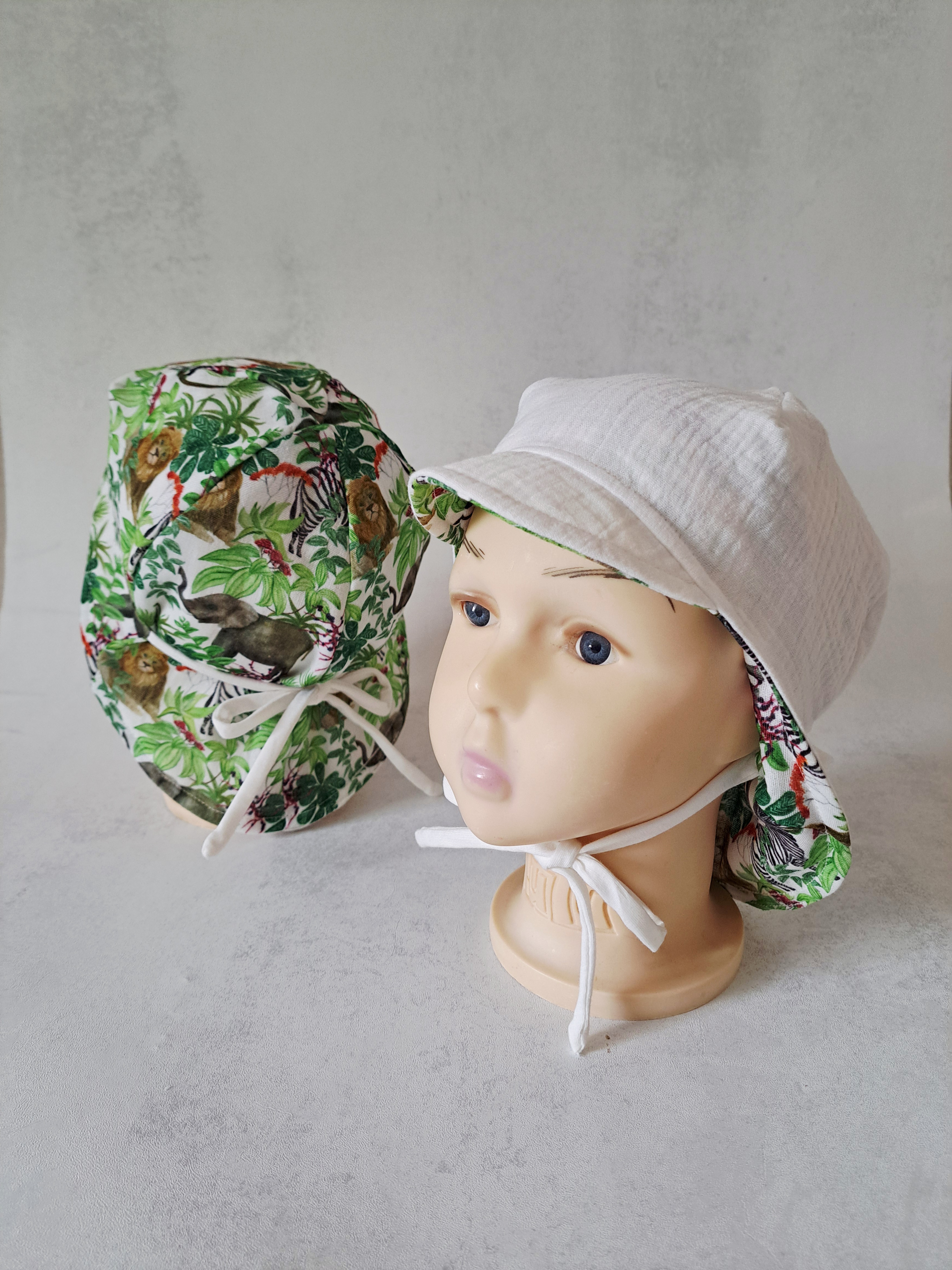 Dvipusė muslino kepurė su snapeliu ir kaklo apsauga