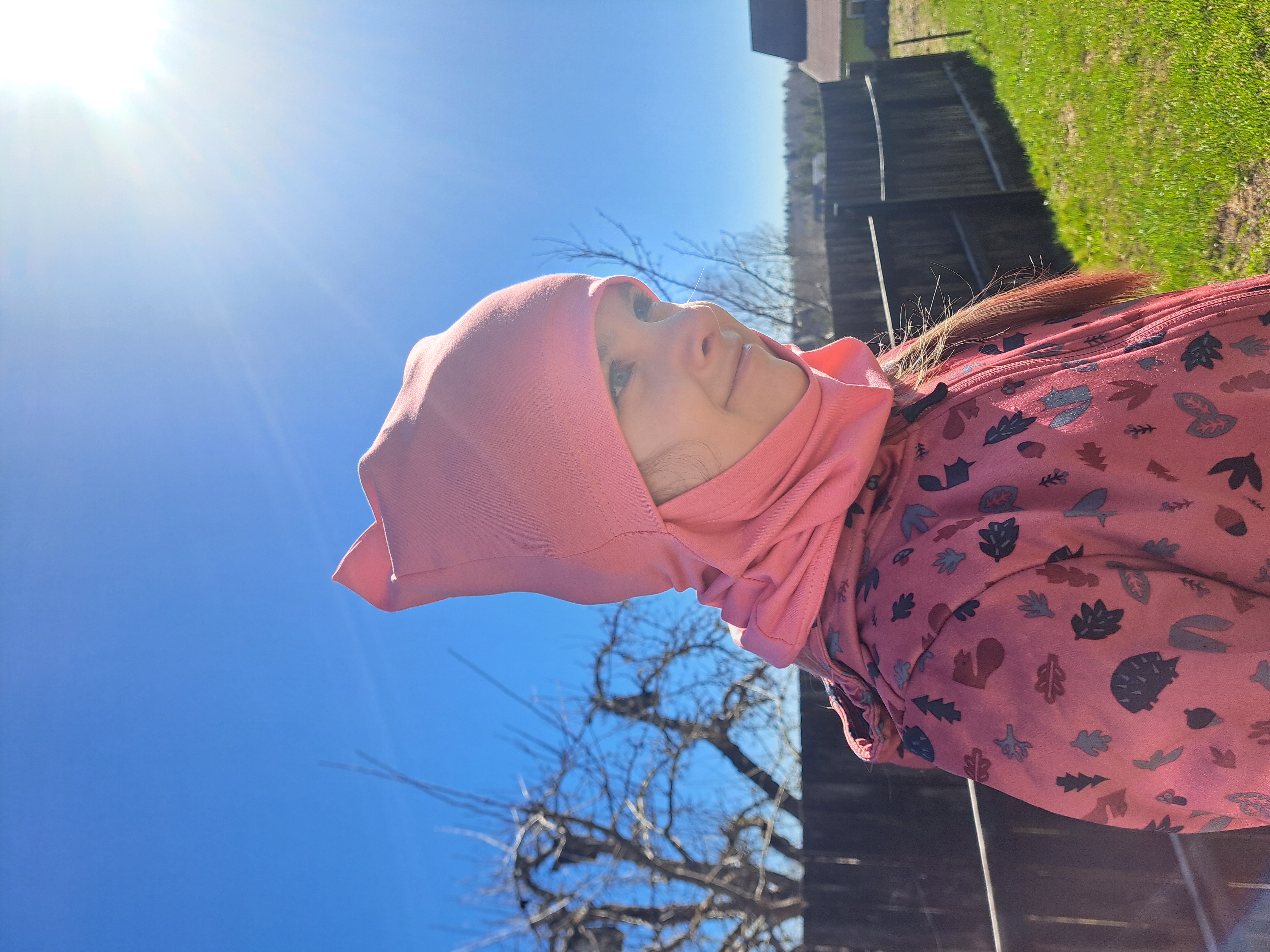 Plonas šalmukas, VISOS SPALVOS