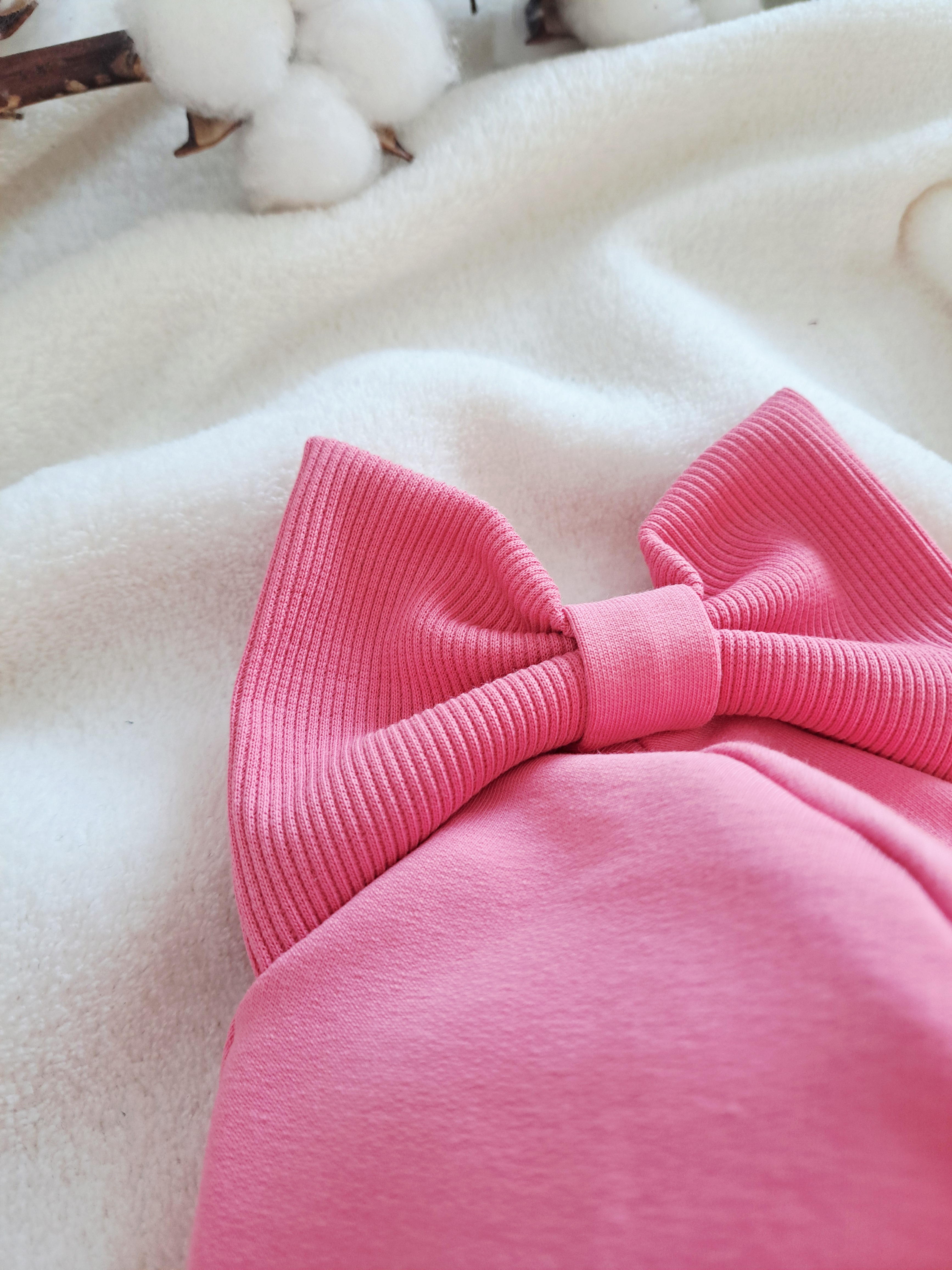 Pavasarinis šalmukas, Bubble gum su kaspinu