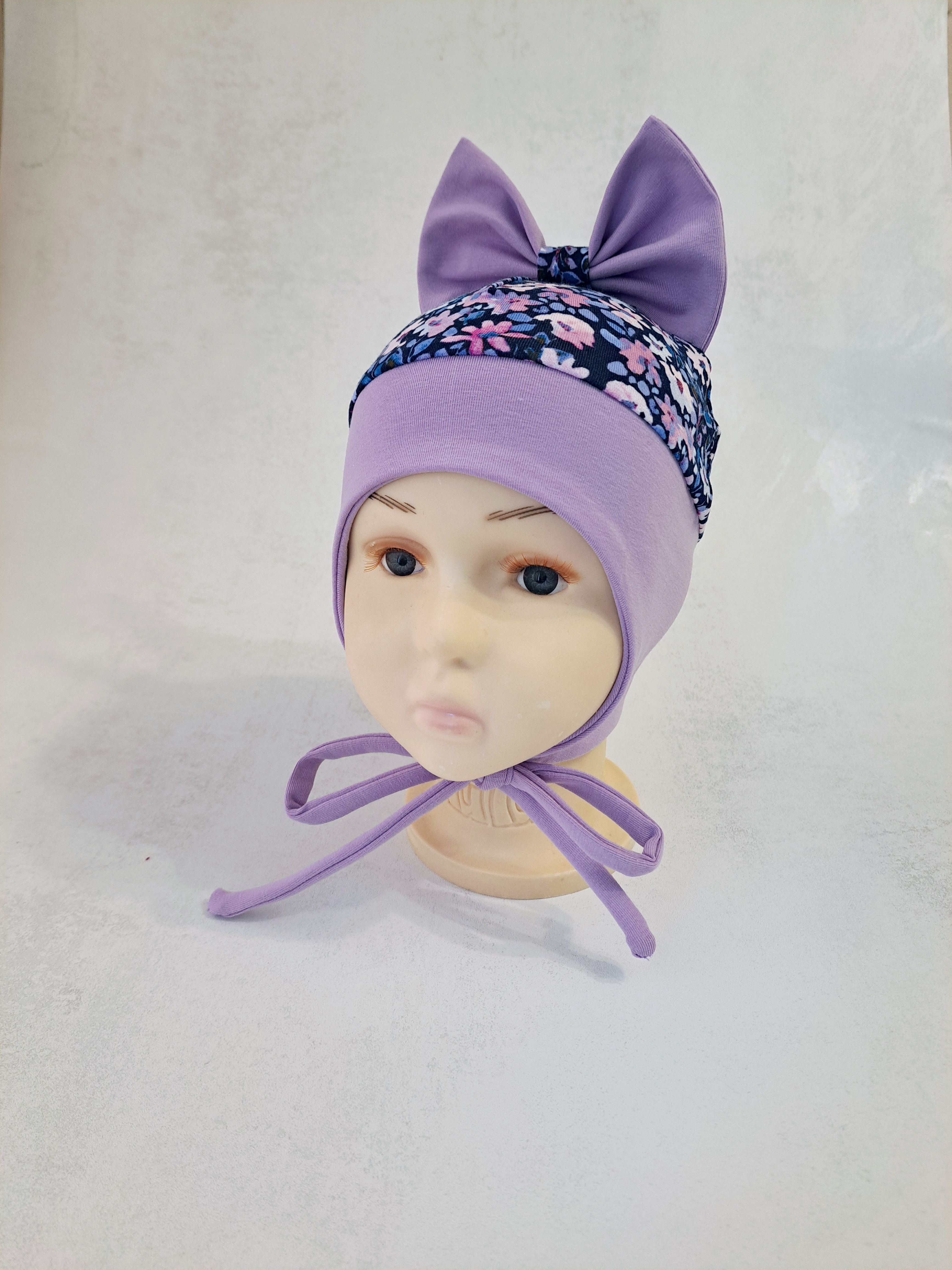 (42d, 46d, 48d) Plonesnė kepurė su raišteliais