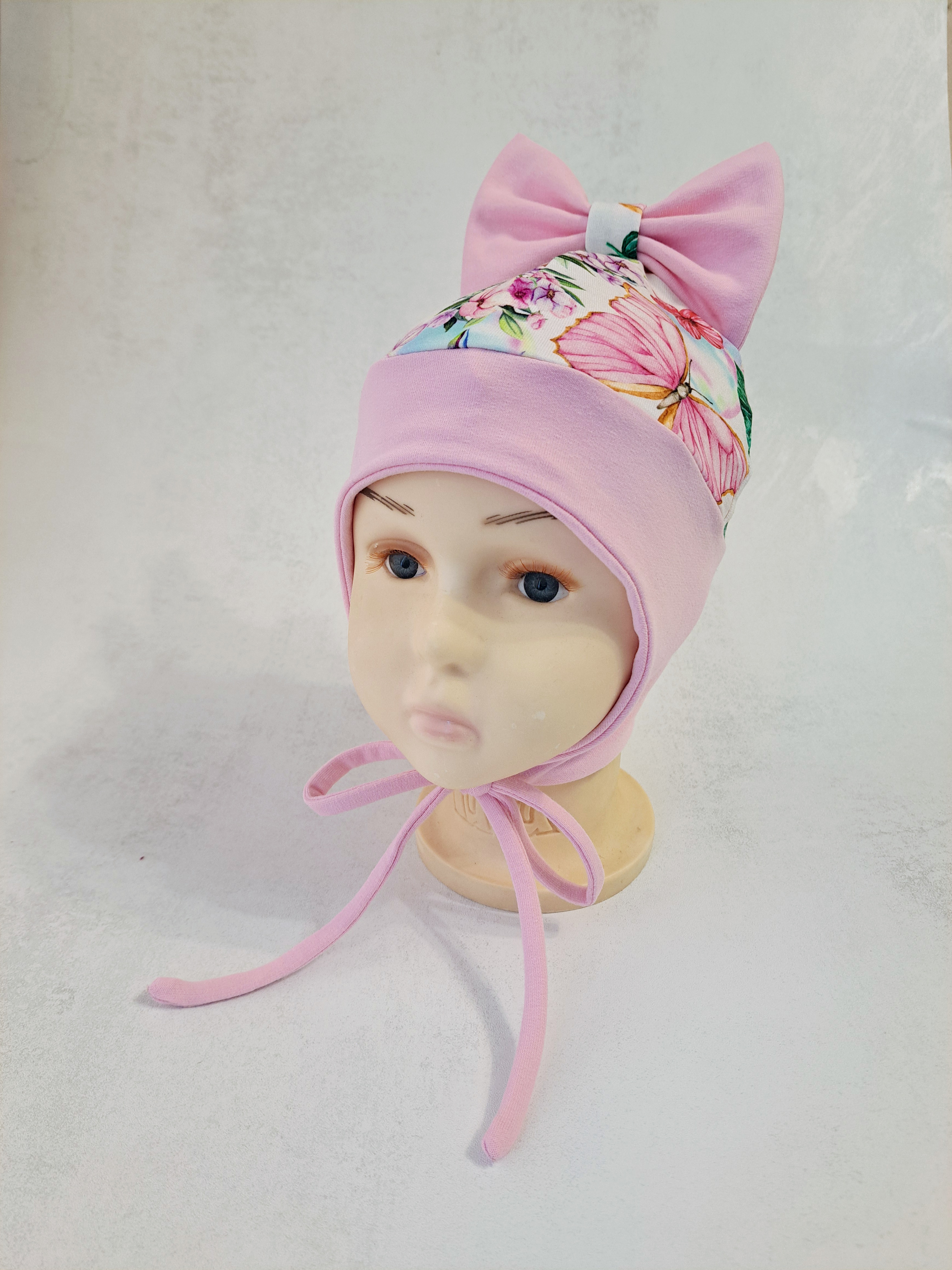 (48d) Rudeninė kepurė su raišteliais