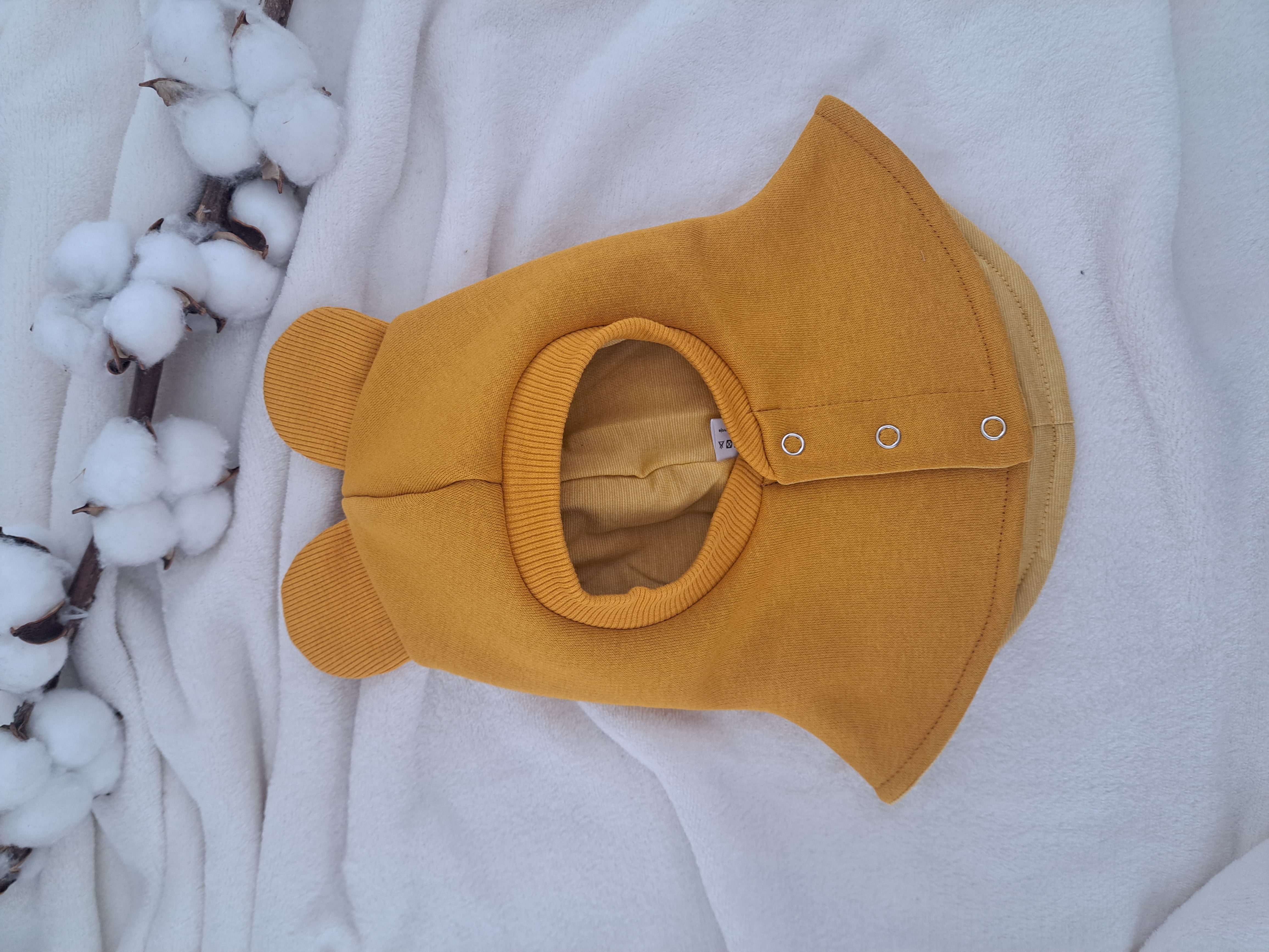 Žieminis šalmukas, Garstyčių