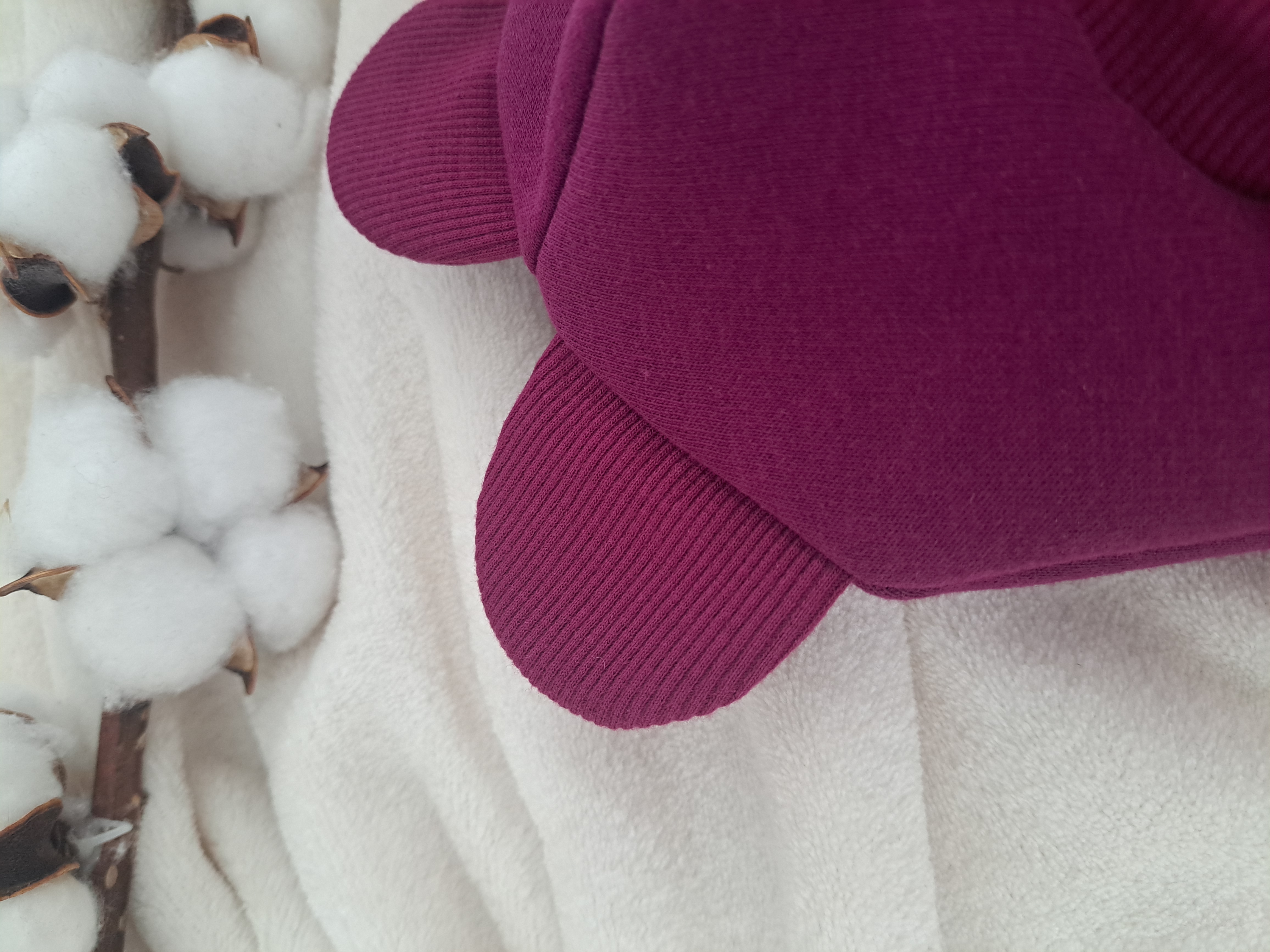 Žieminis šalmukas, Purpurinė