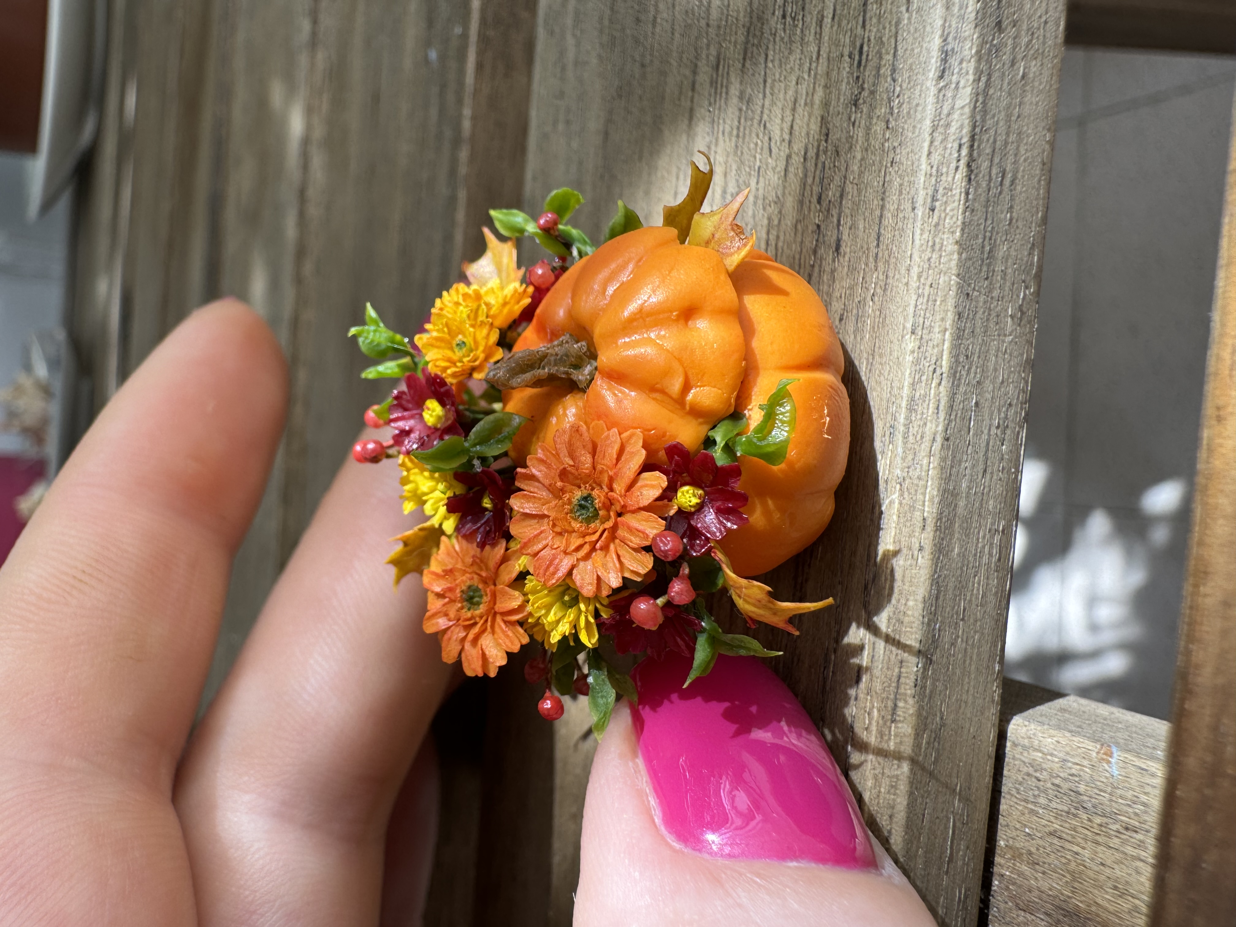 Flower arrangement with gerberas