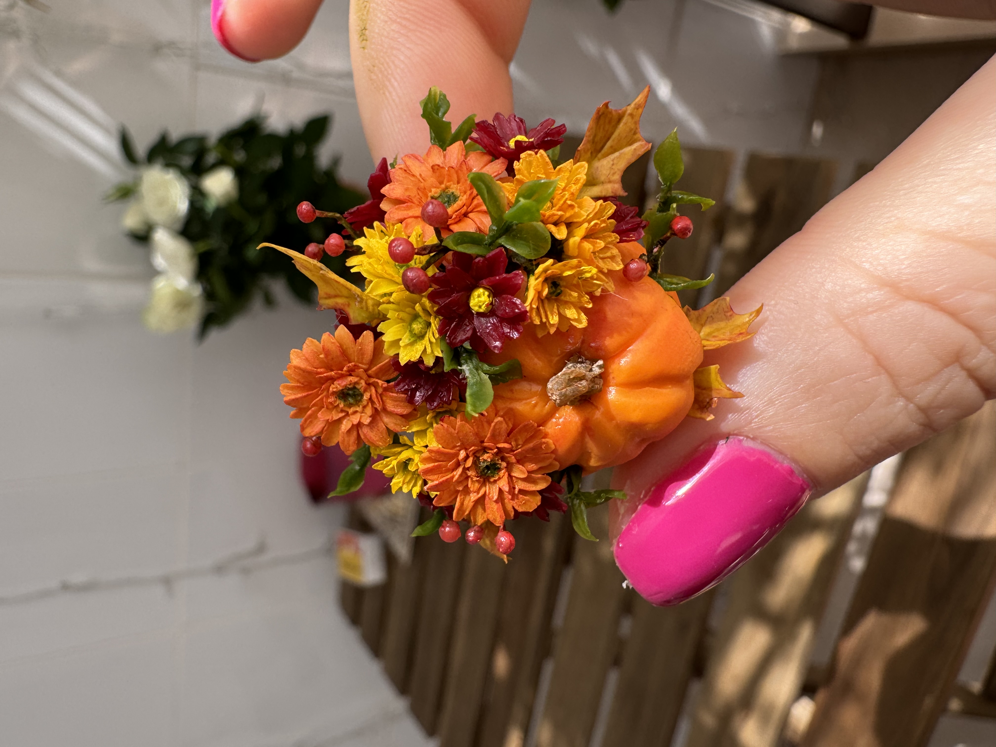 Flower arrangement with gerberas