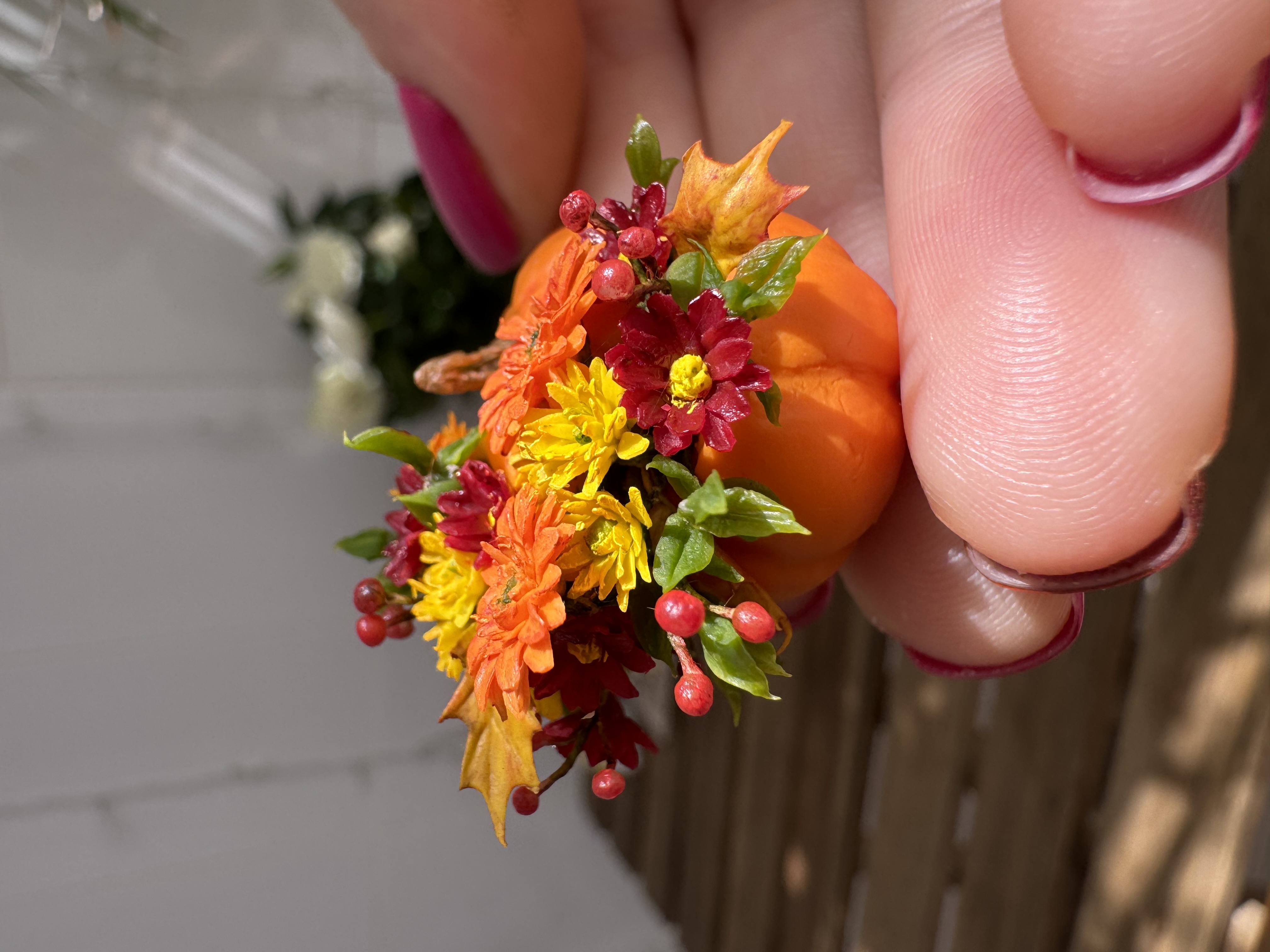 Flower arrangement with gerberas