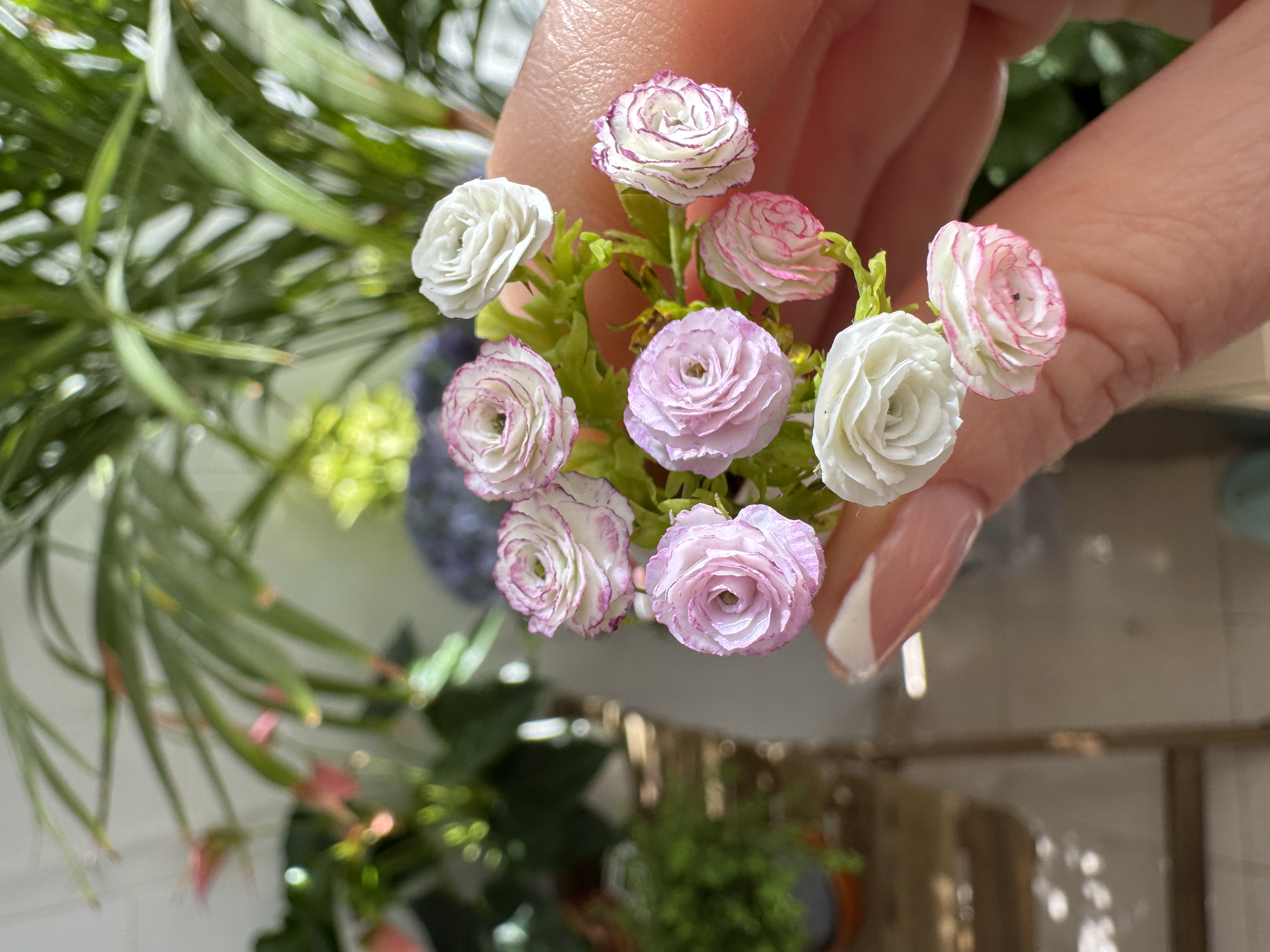 Dollhouse  ranunculus, Scale 1/12, TO ORDER