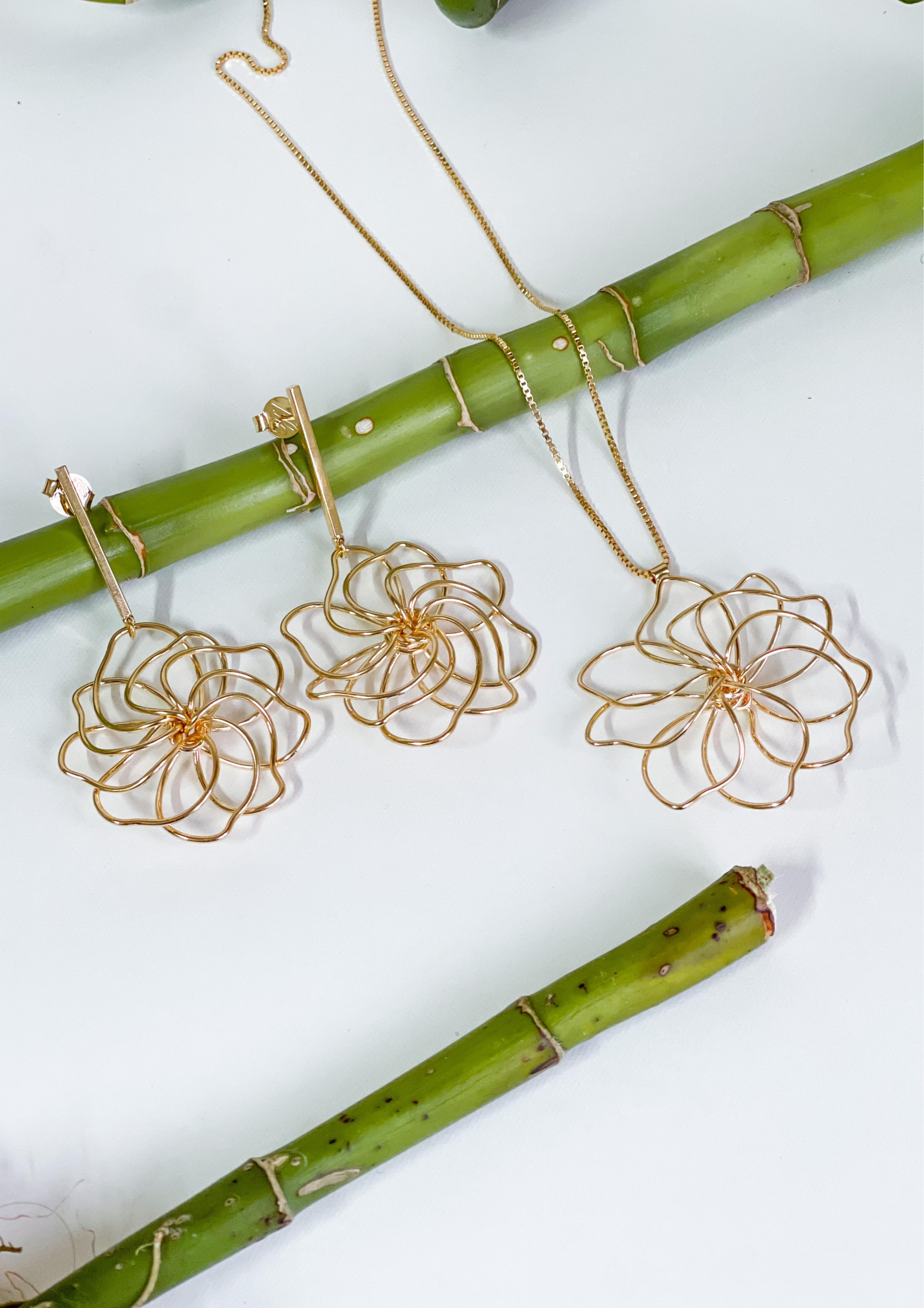 Conjunto Flor de Fio