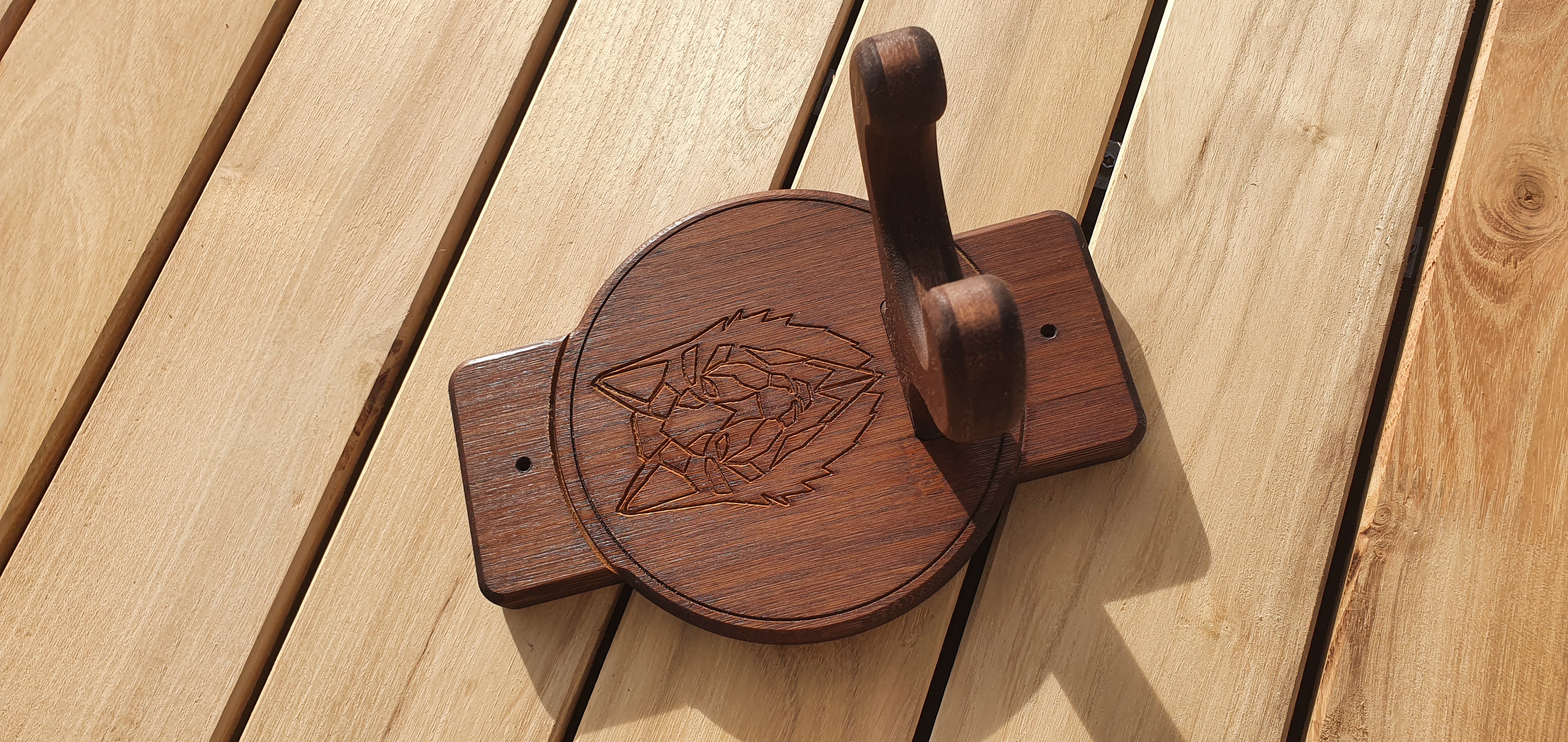 Gitarren Wandhalter aus Bambus. Nachhaltig