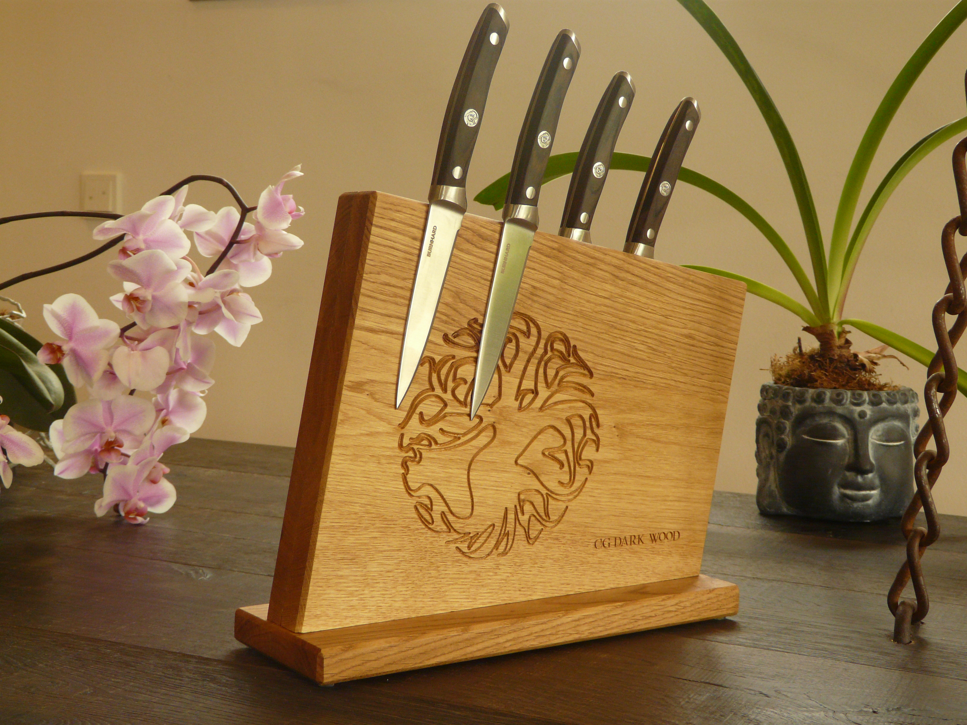 Magnetischer Messerblock aus Eiche