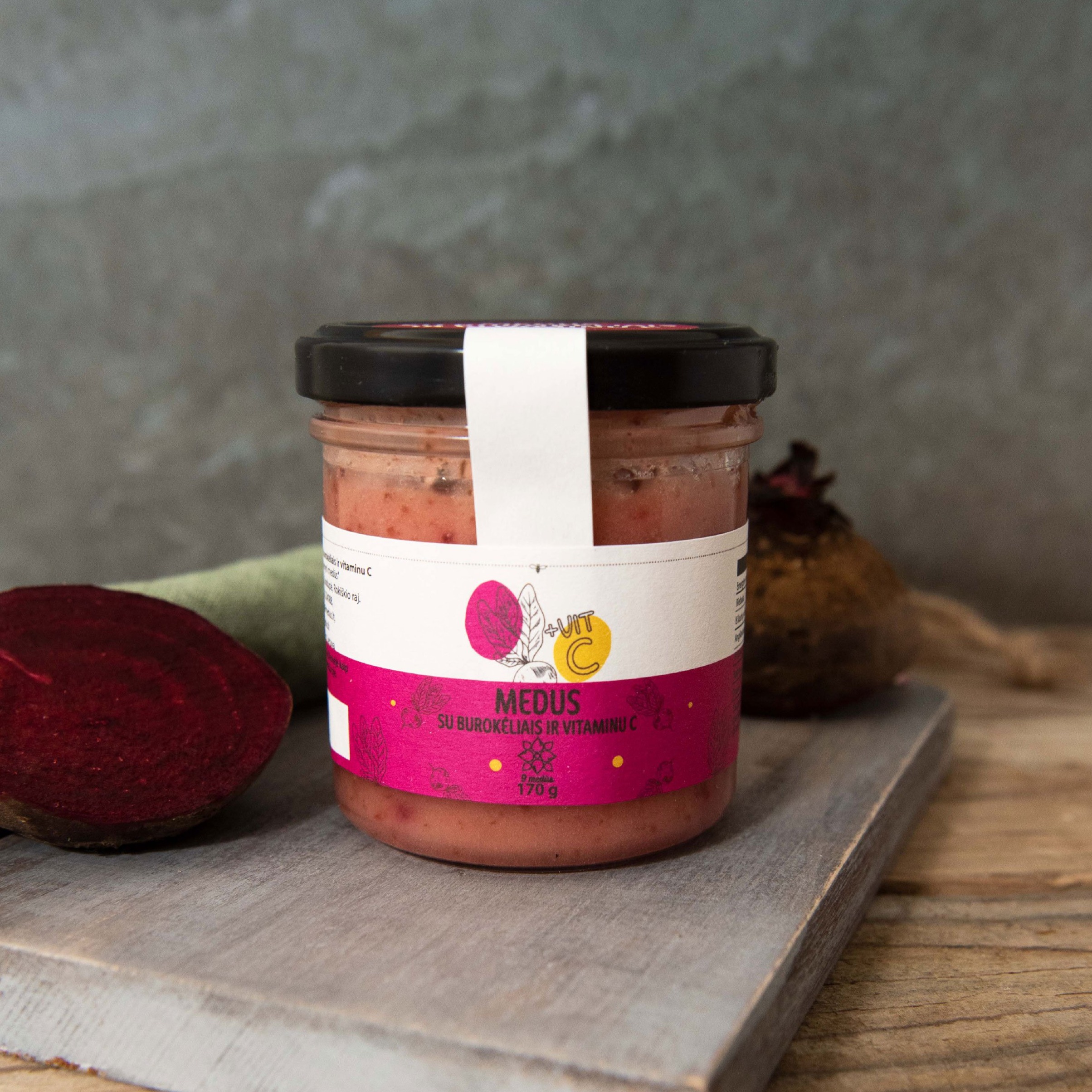 Medus skanėstas su burokėliais