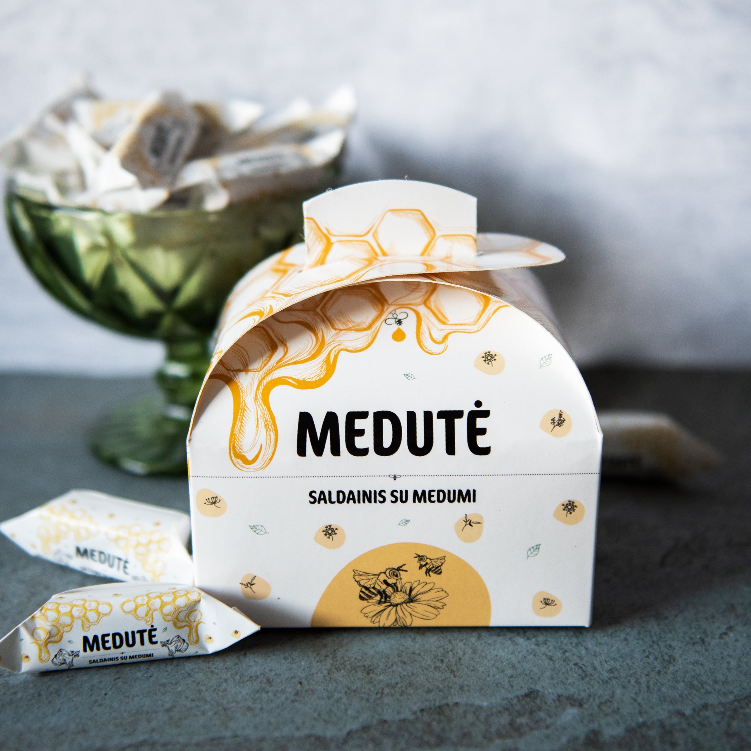 Saldainiai Medutė dėžutėje