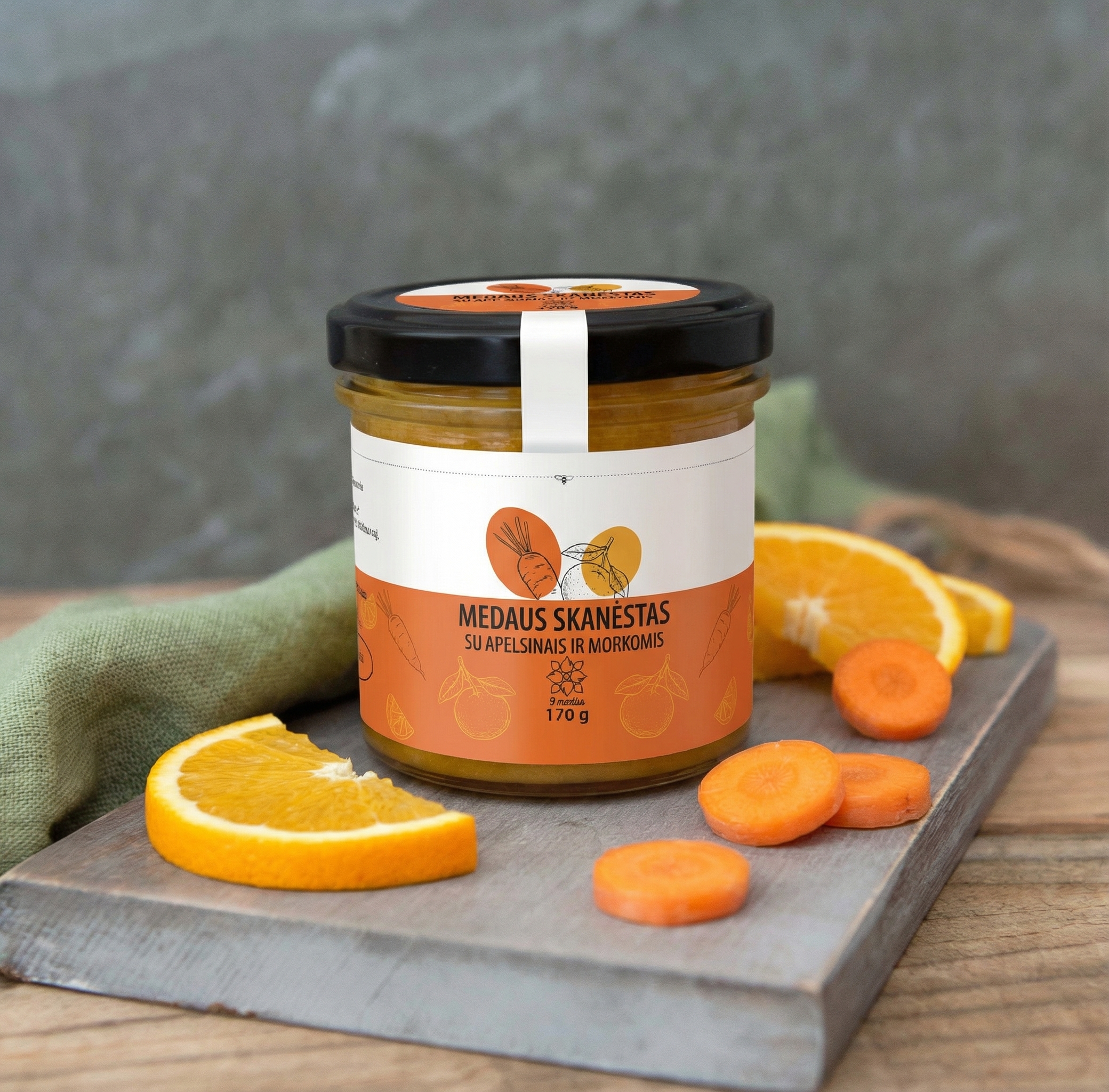 Medus skanėstas su apelsinais ir morkomis