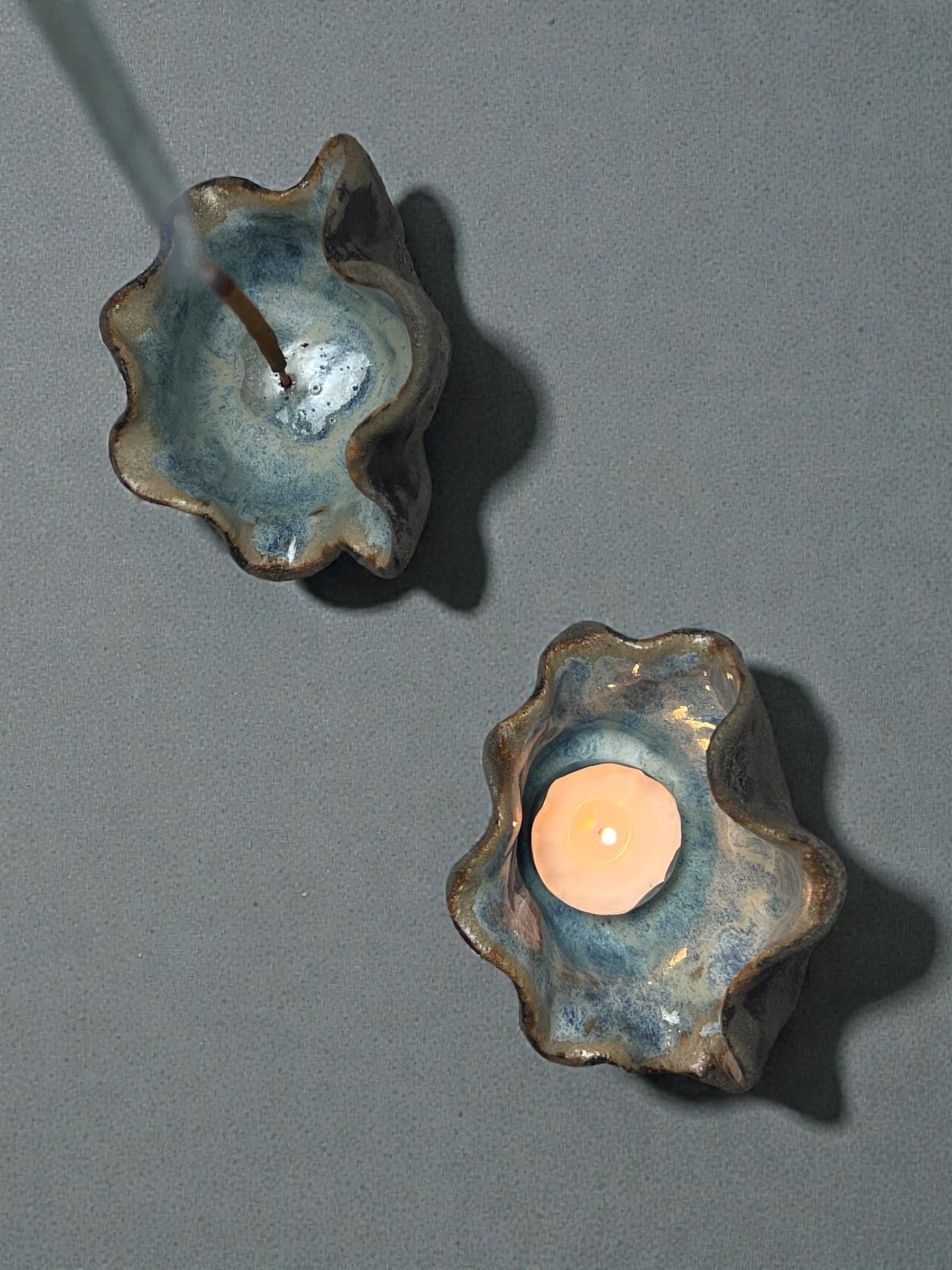 Tamsiosios kriauklės žvakidės/smilkalinės