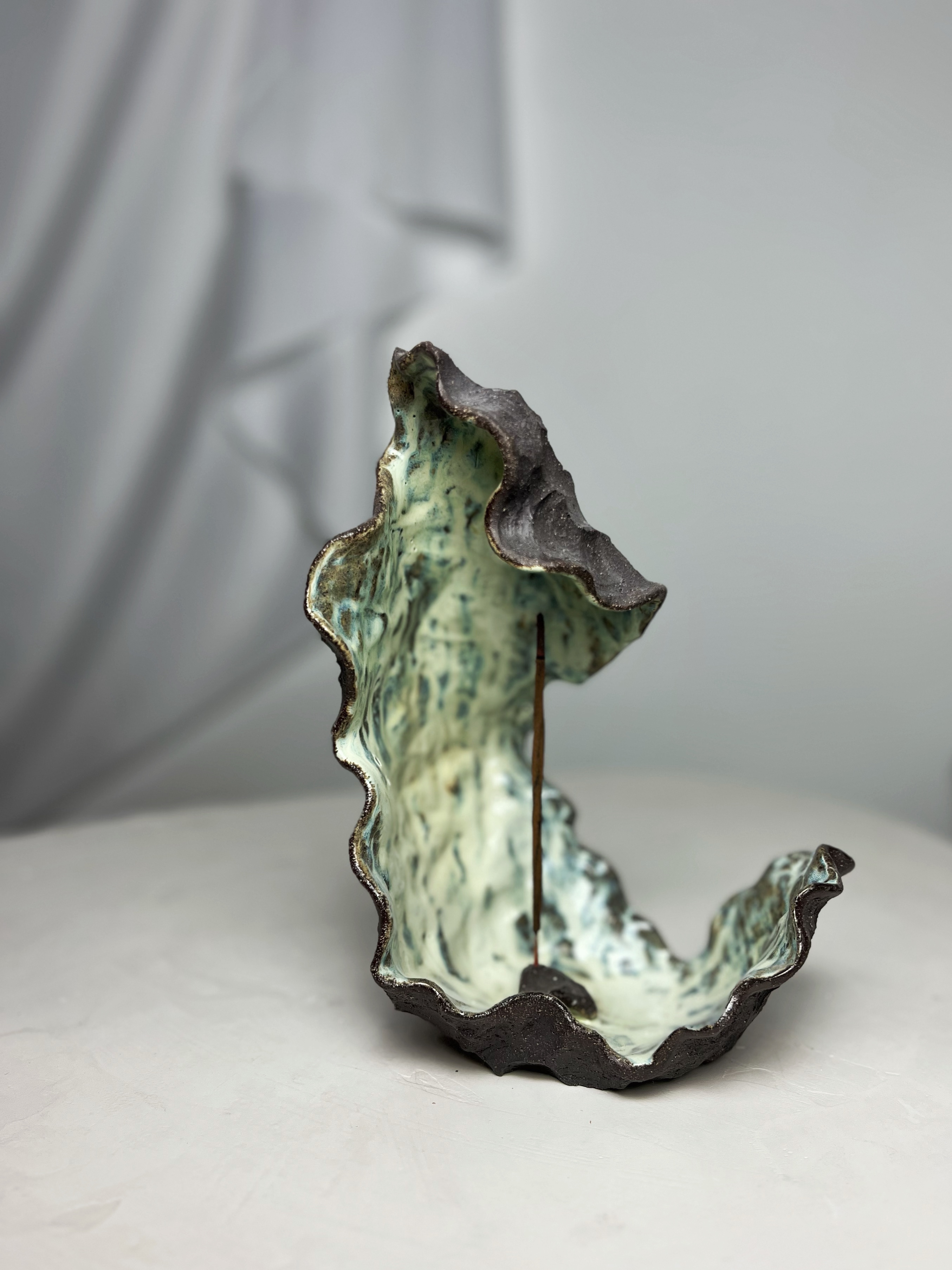 Moderni uolienų smilkalinė