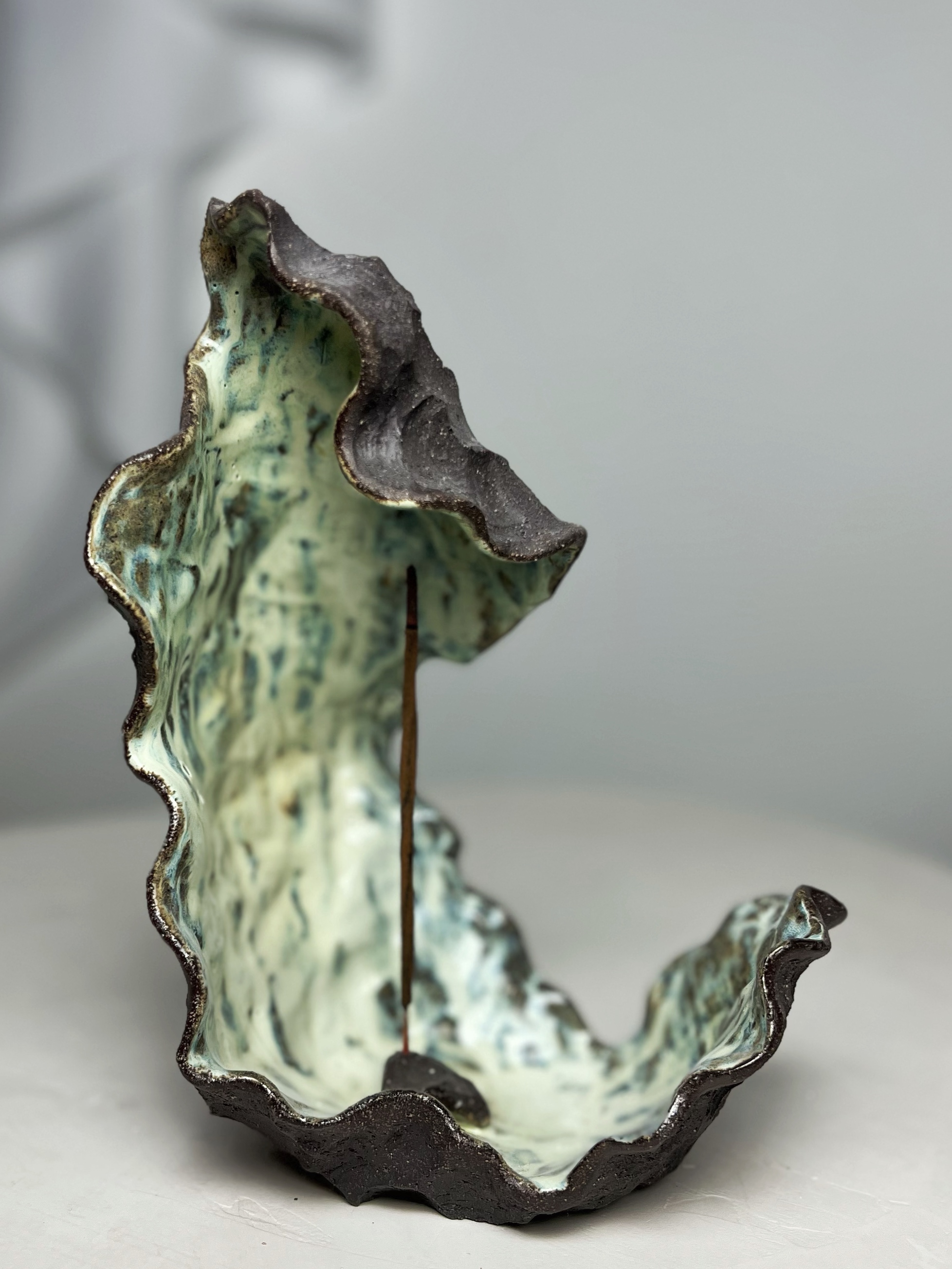 Moderni uolienų smilkalinė