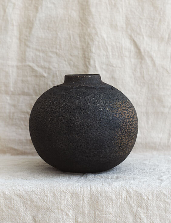 Colección MOON: Jarrón mediano negro