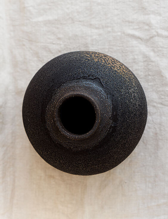 Colección MOON: Jarrón mediano negro