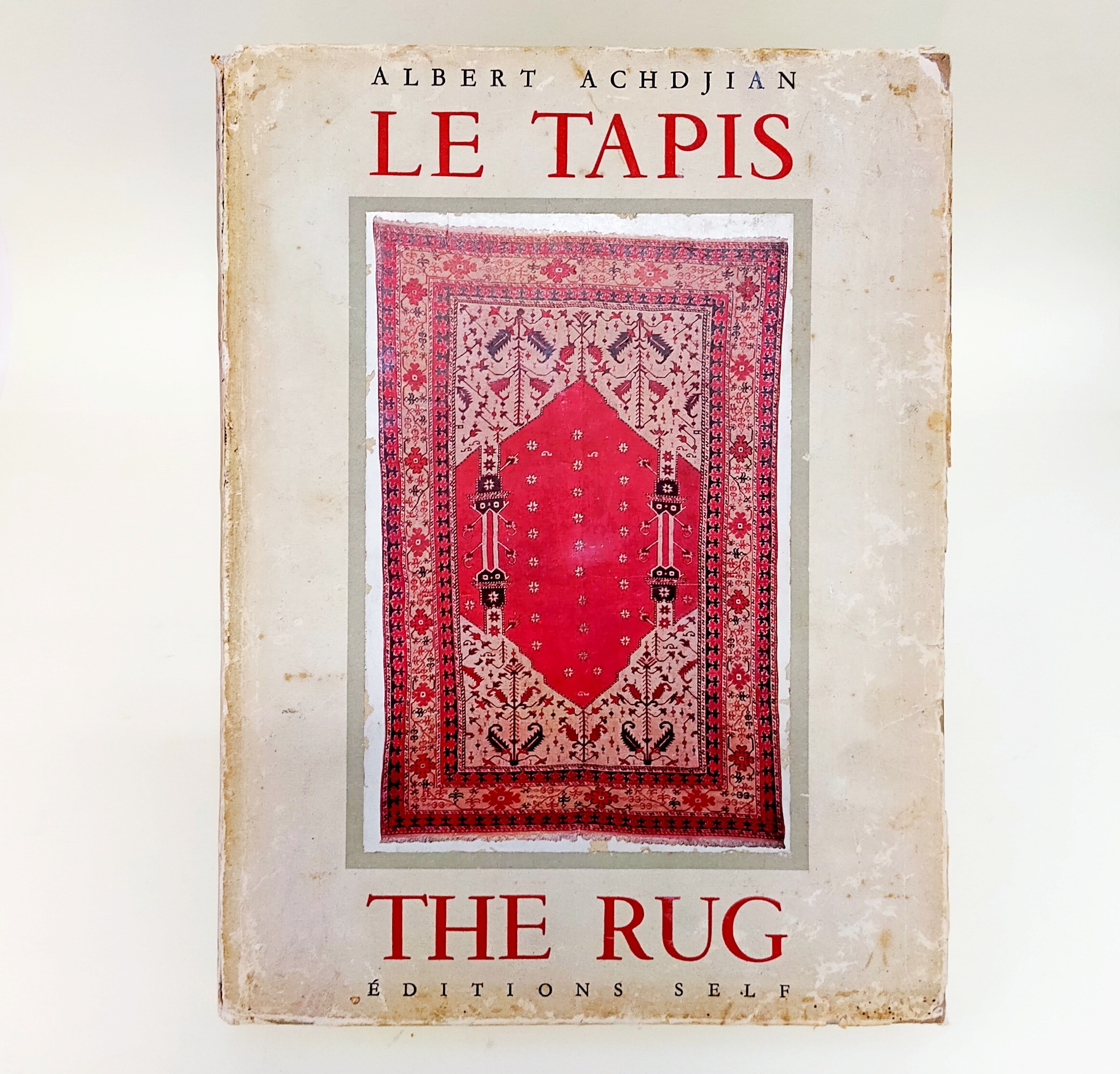 UN ART FUNDAMENTAL - LE TAPIS / A FINDAMENTAL ART -  THE RUG