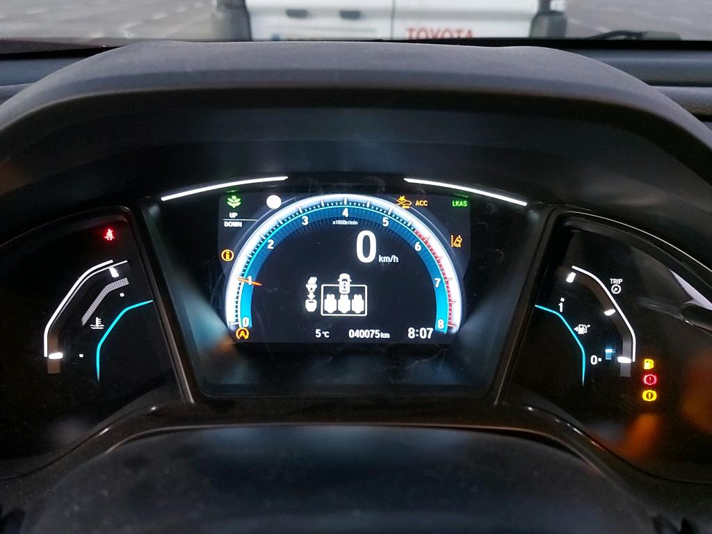 Honda Civic 5P / Berlina  con portón 1.0 I-VTEC Turbo Elegabce Nav