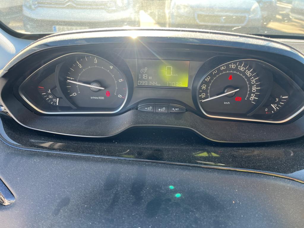 Peugeot 208 5P ACTIVE BlueHDi 73kW 100CV