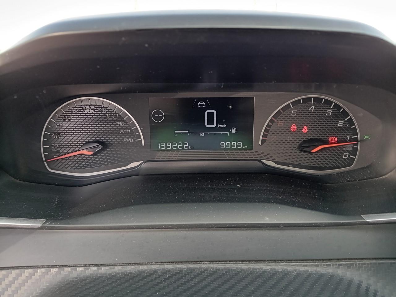 Peugeot 208 BlueHDi 73kW 100CV Active