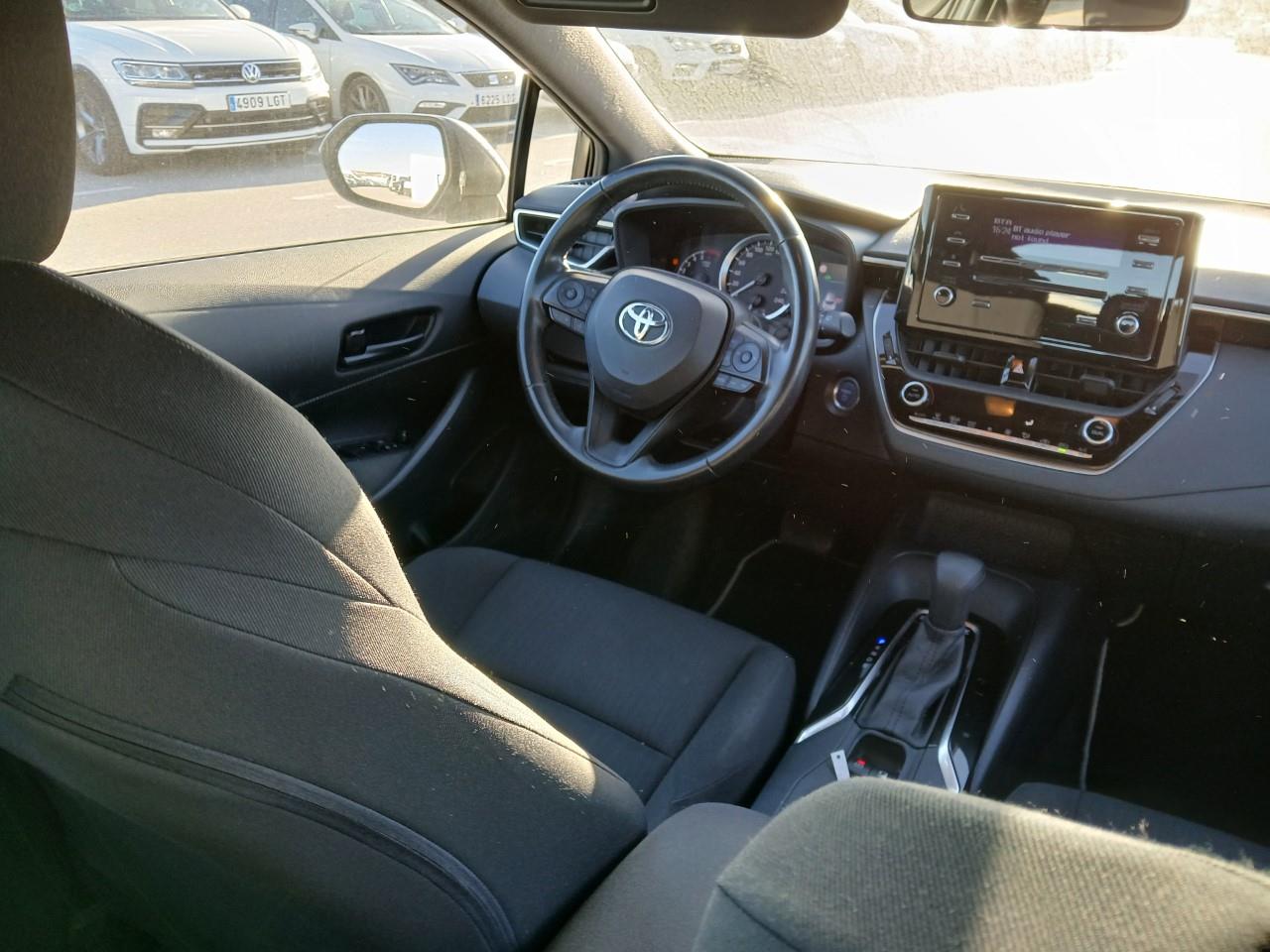 TOYOTA Corolla 1.8 125H BUSINESS PLUS ECVT 