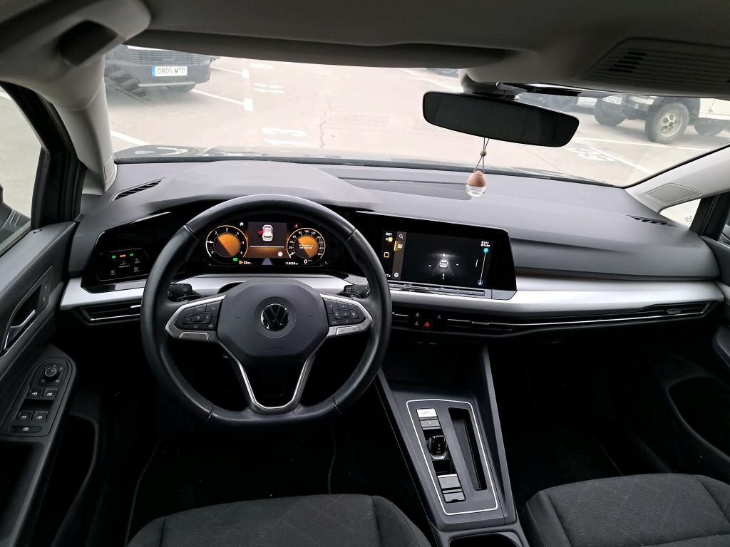 Volkswagen Golf VIII Life 2.0 Tdi 115 Cv