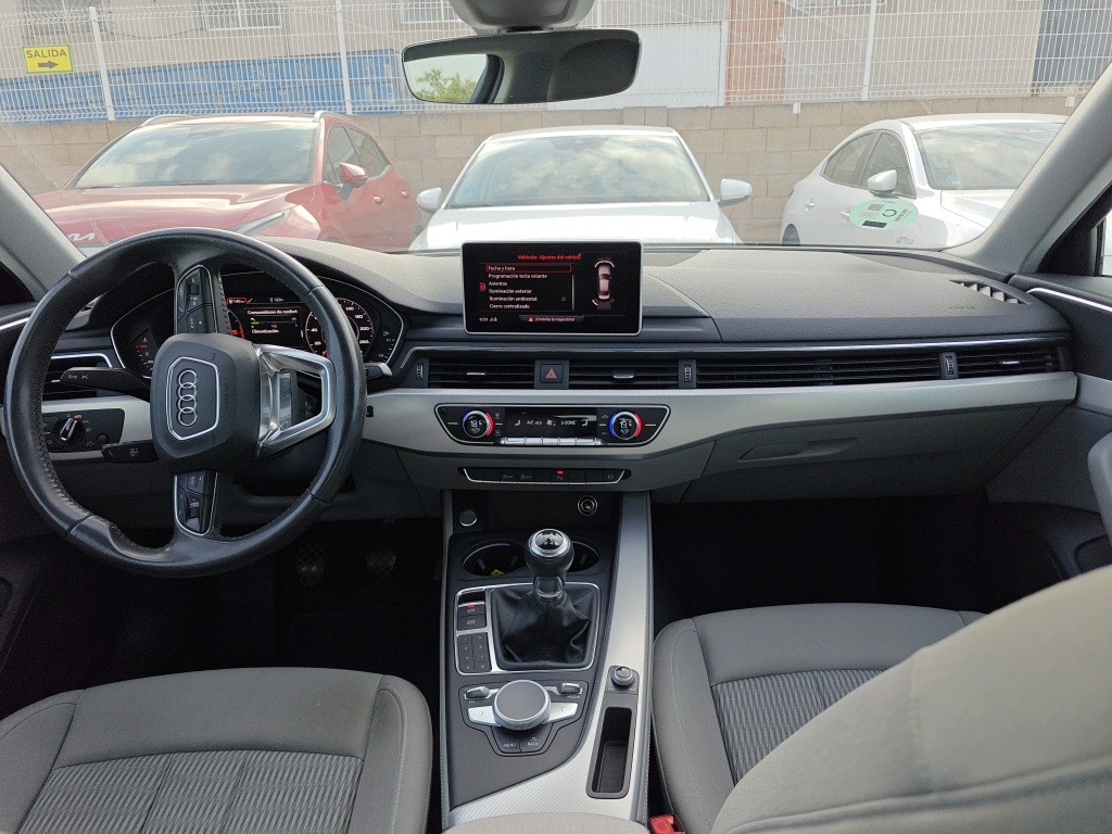 Audi A4 Berlina design edition 2.0 TDI 150CV MT6 E6