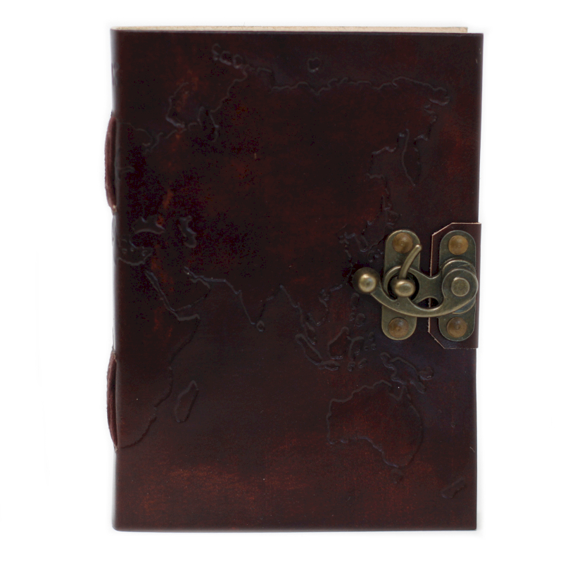 Carnet en cuir avec carte du monde