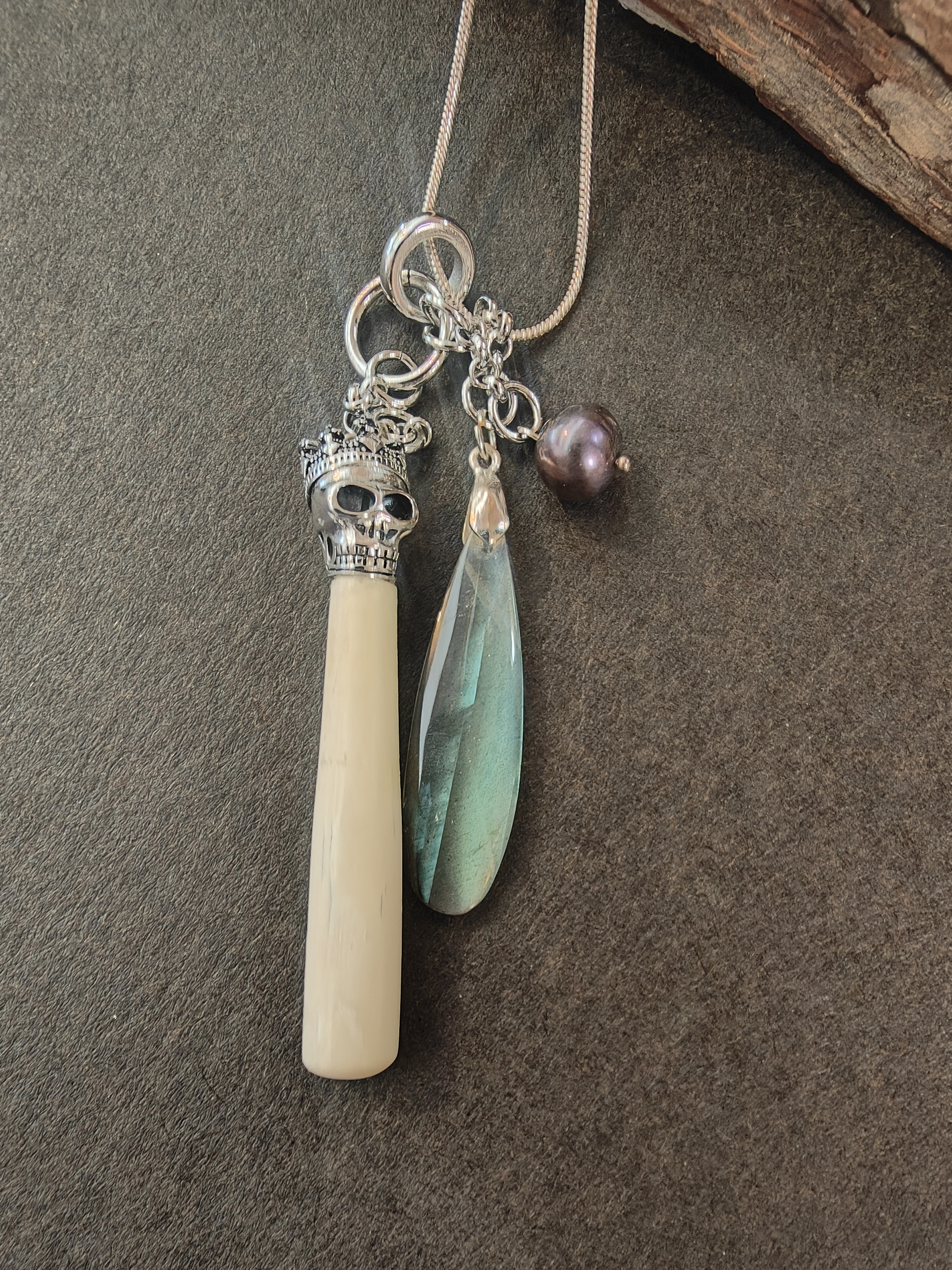 Whalebone with labradorite and Black pearl necklace