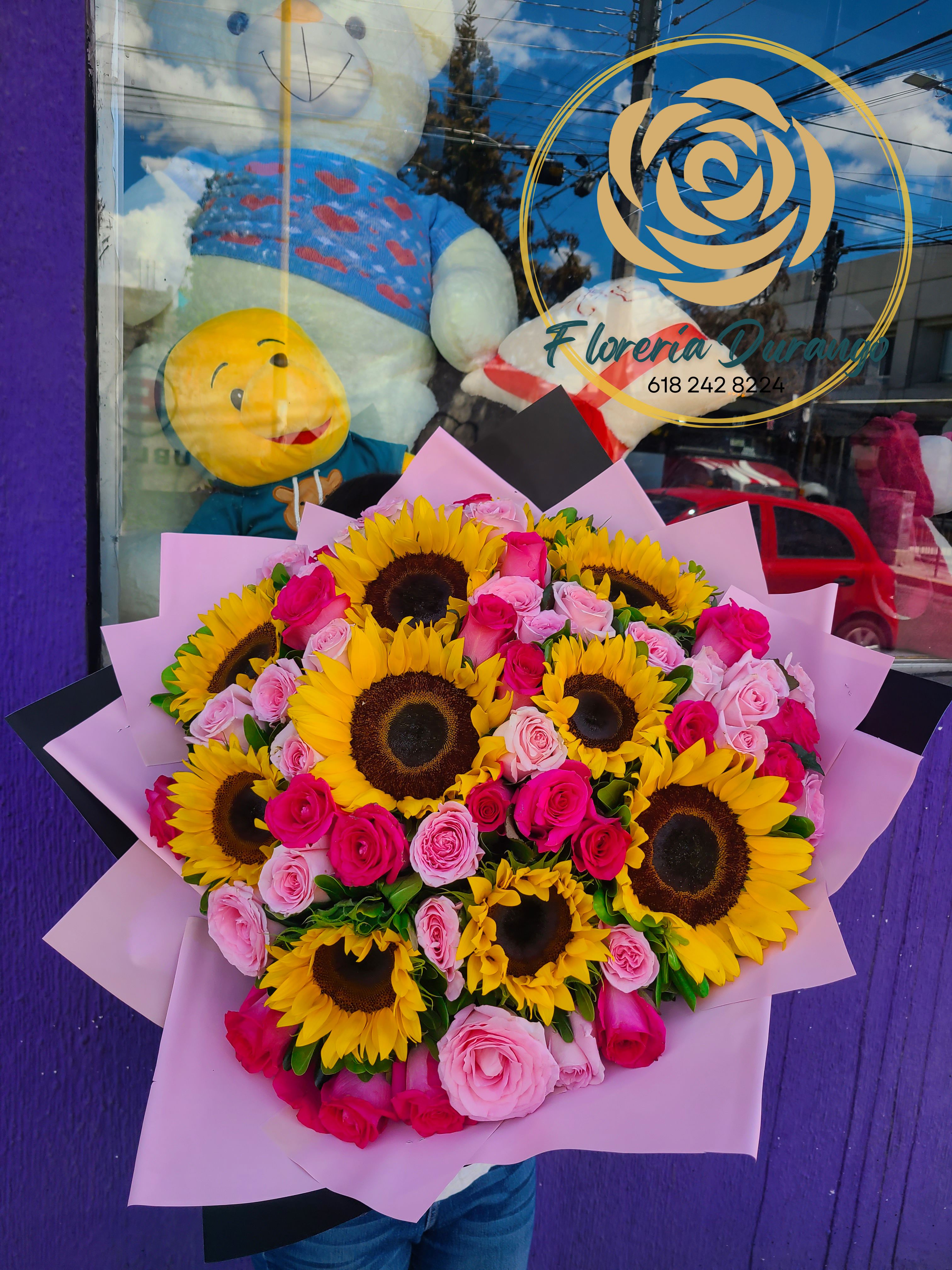 40 Rosas con 9 girasoles