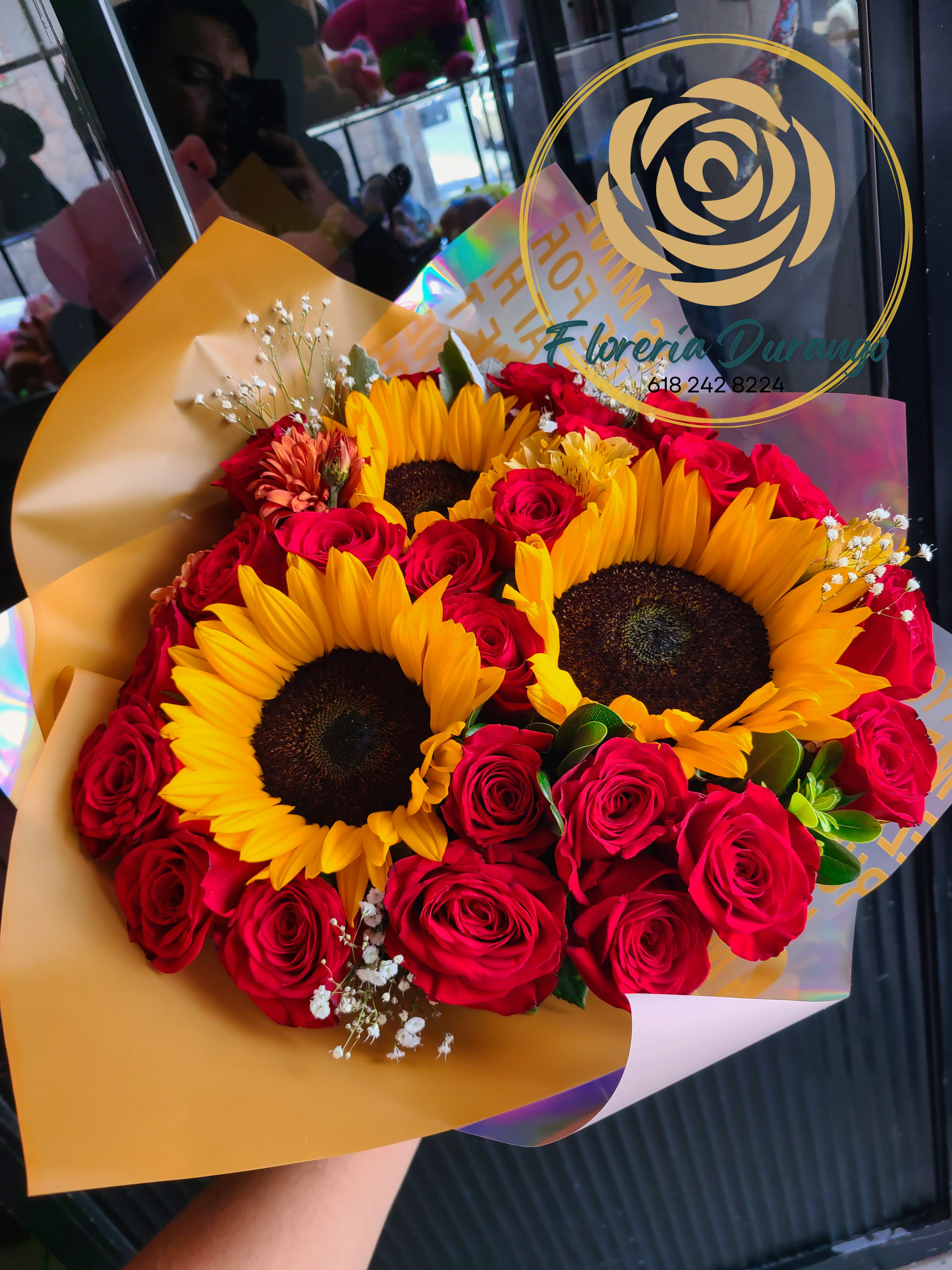 24 rosas con girasoles