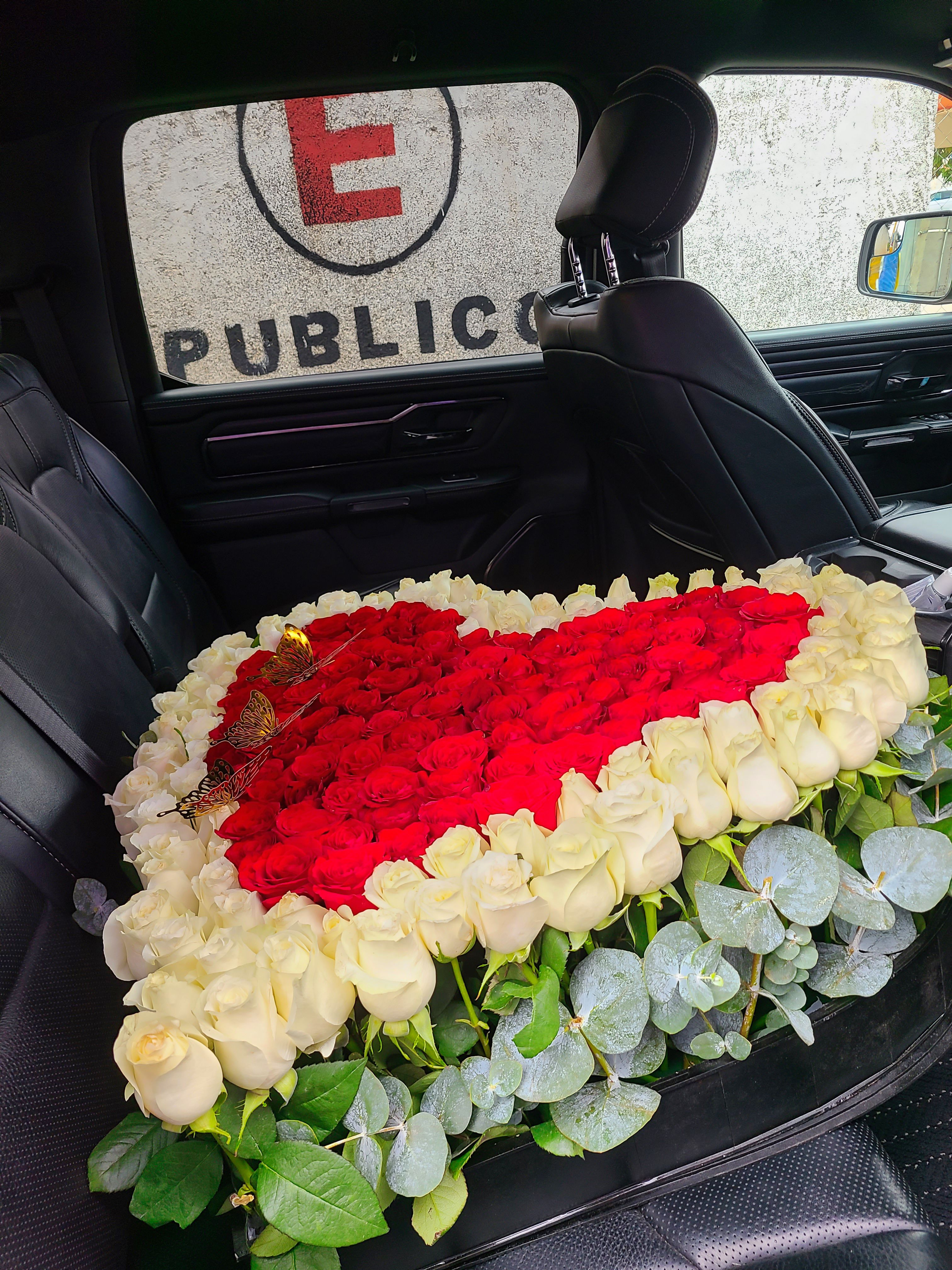 Corazón de rosas grande