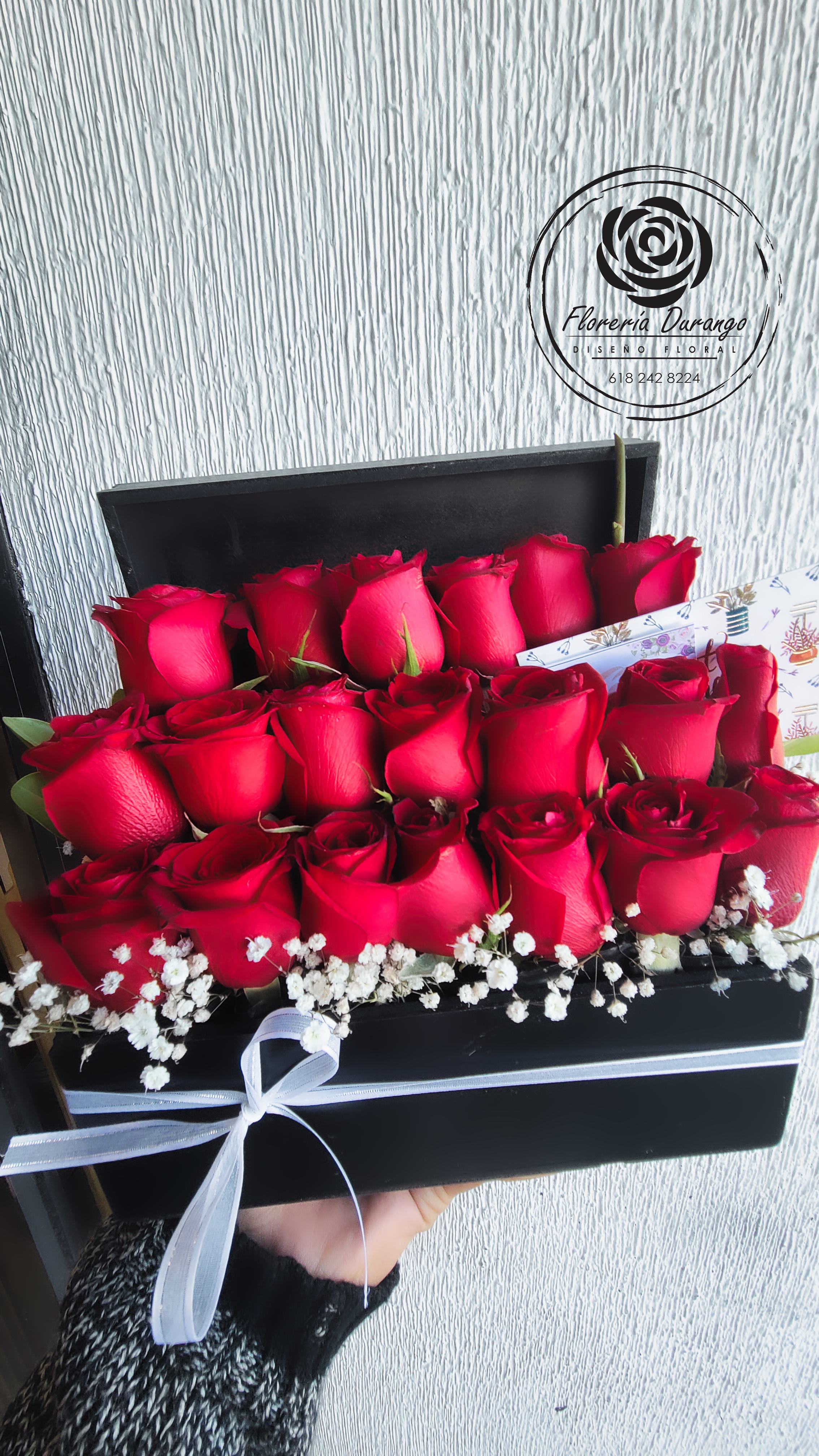 Caja con rosas