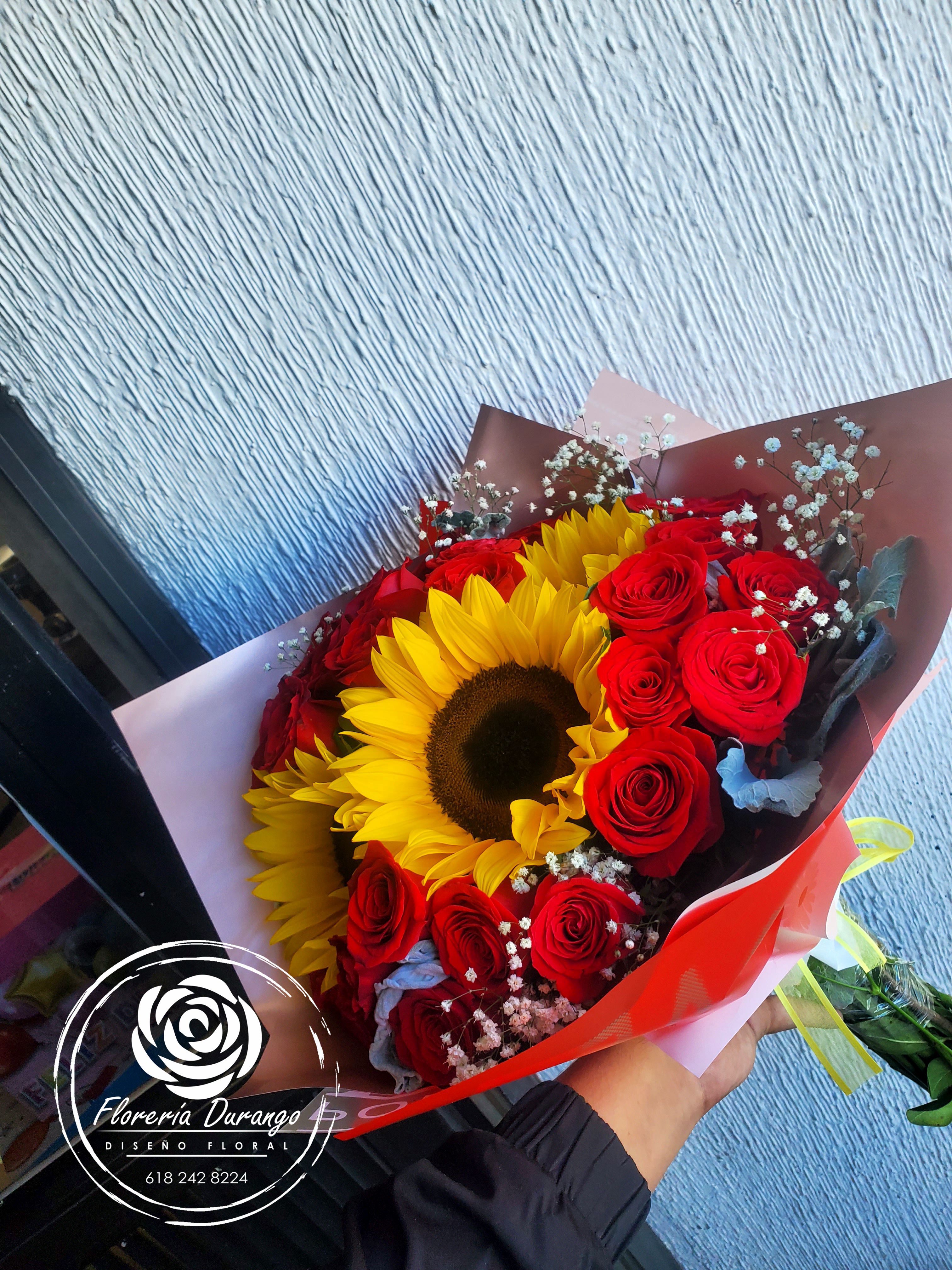 24 rosas con girasoles
