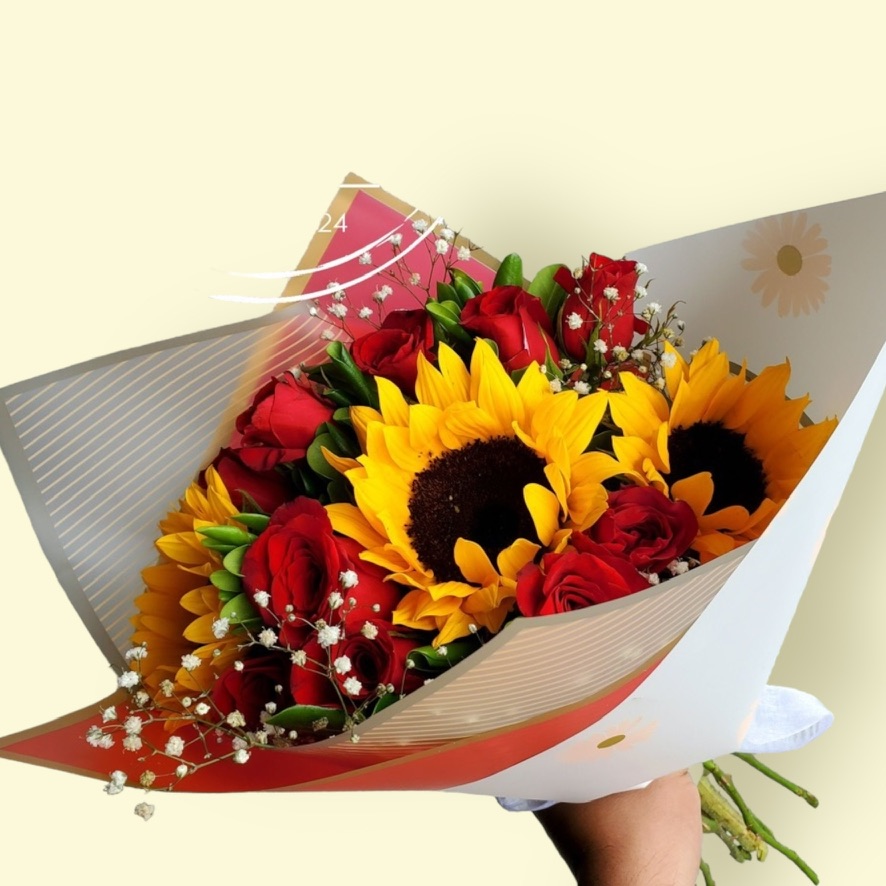 Girasoles con rosas chico