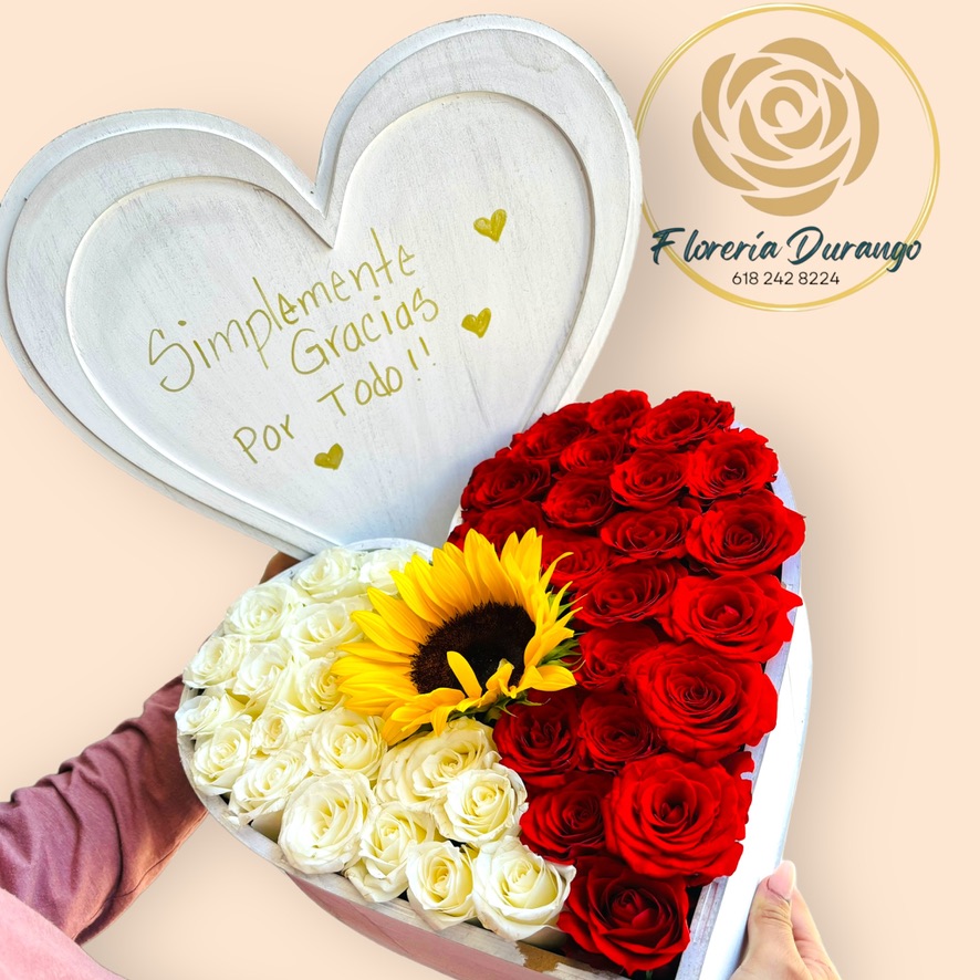 Corazón con rosas y girasol