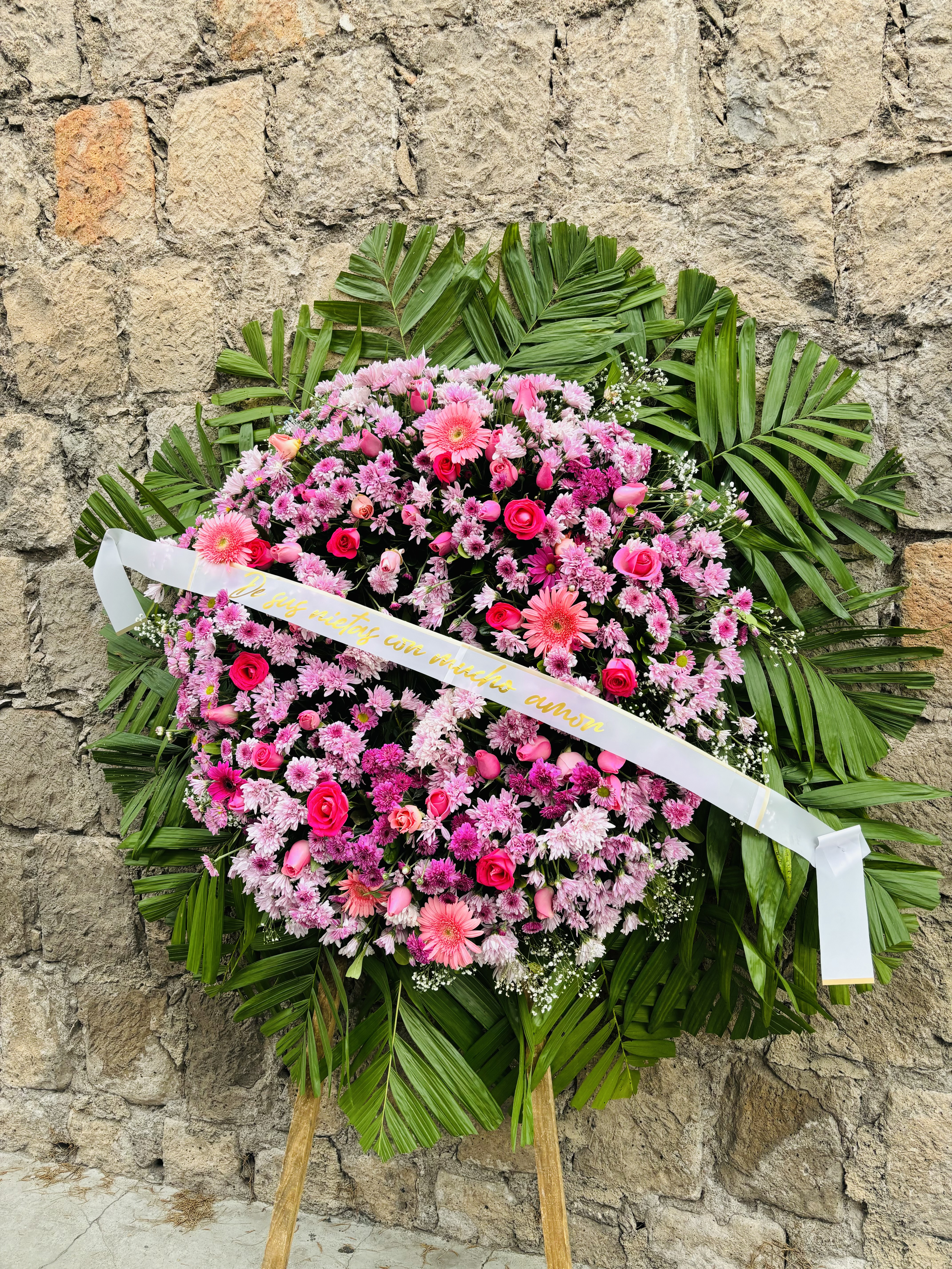 Corona floreada grande