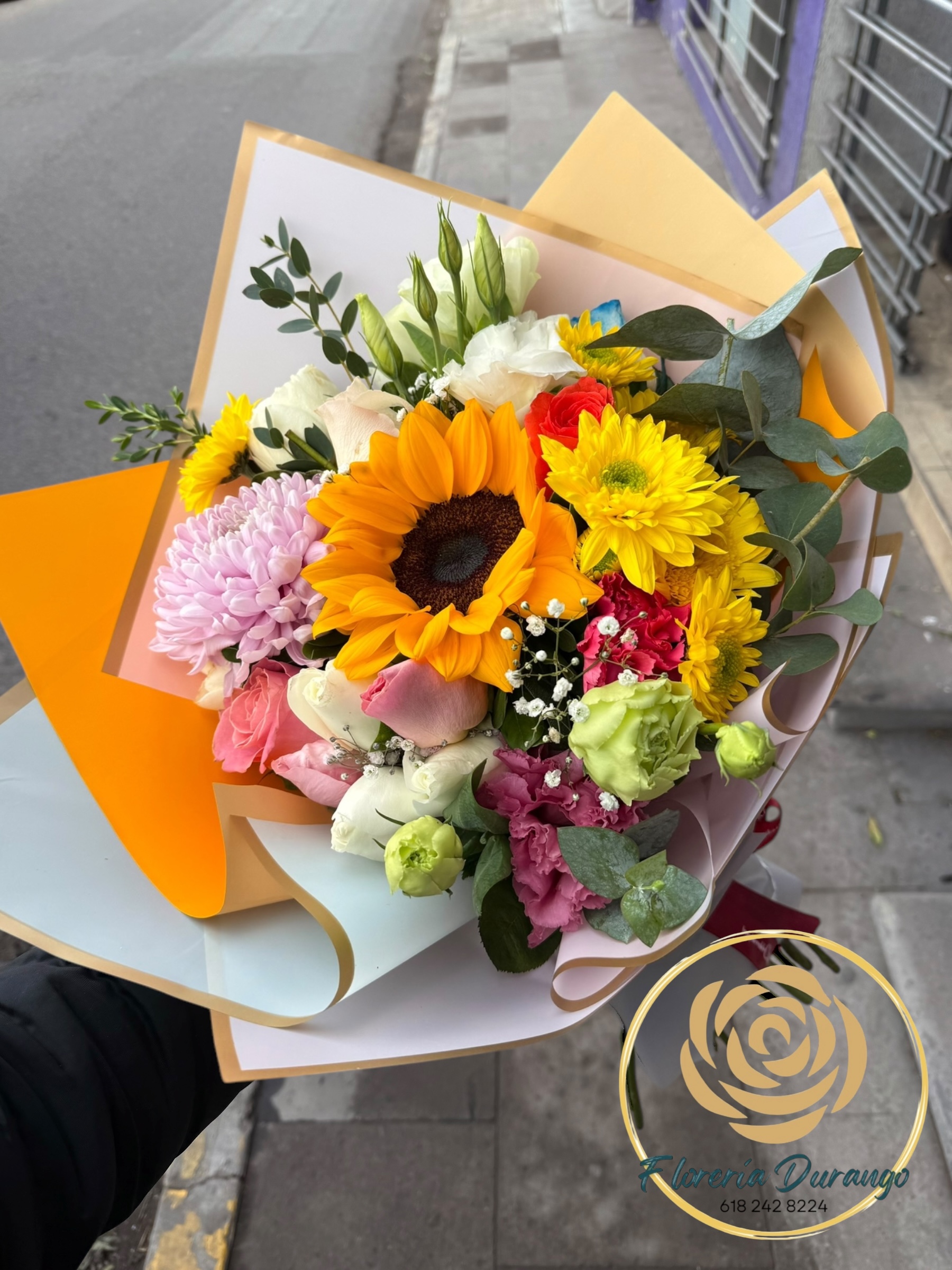 Ramo de flores mixtas amarillas