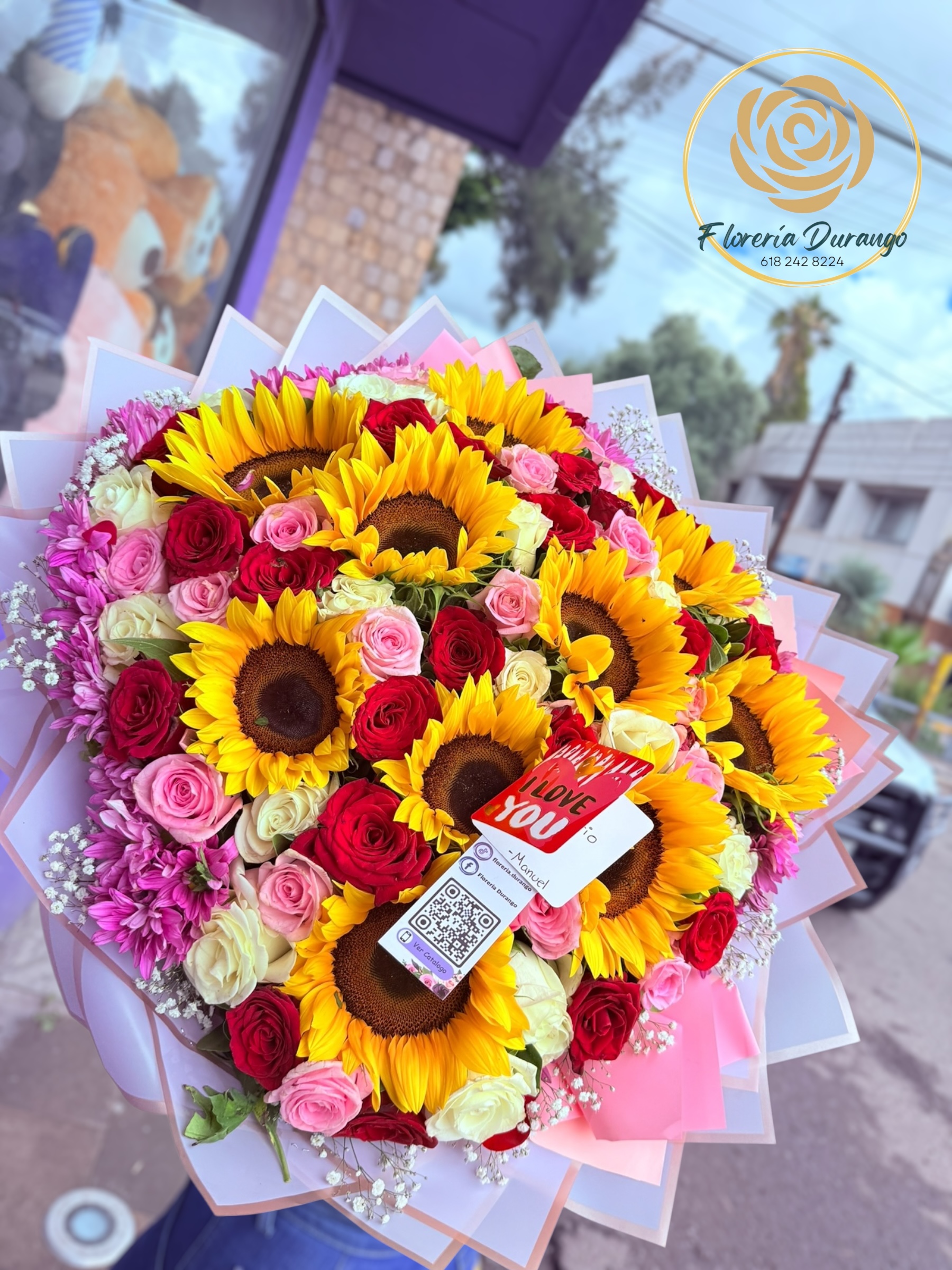 40 Rosas con 9 girasoles