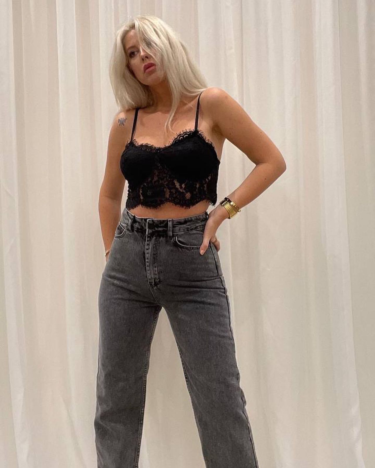 High Waist Black Washed Jeans