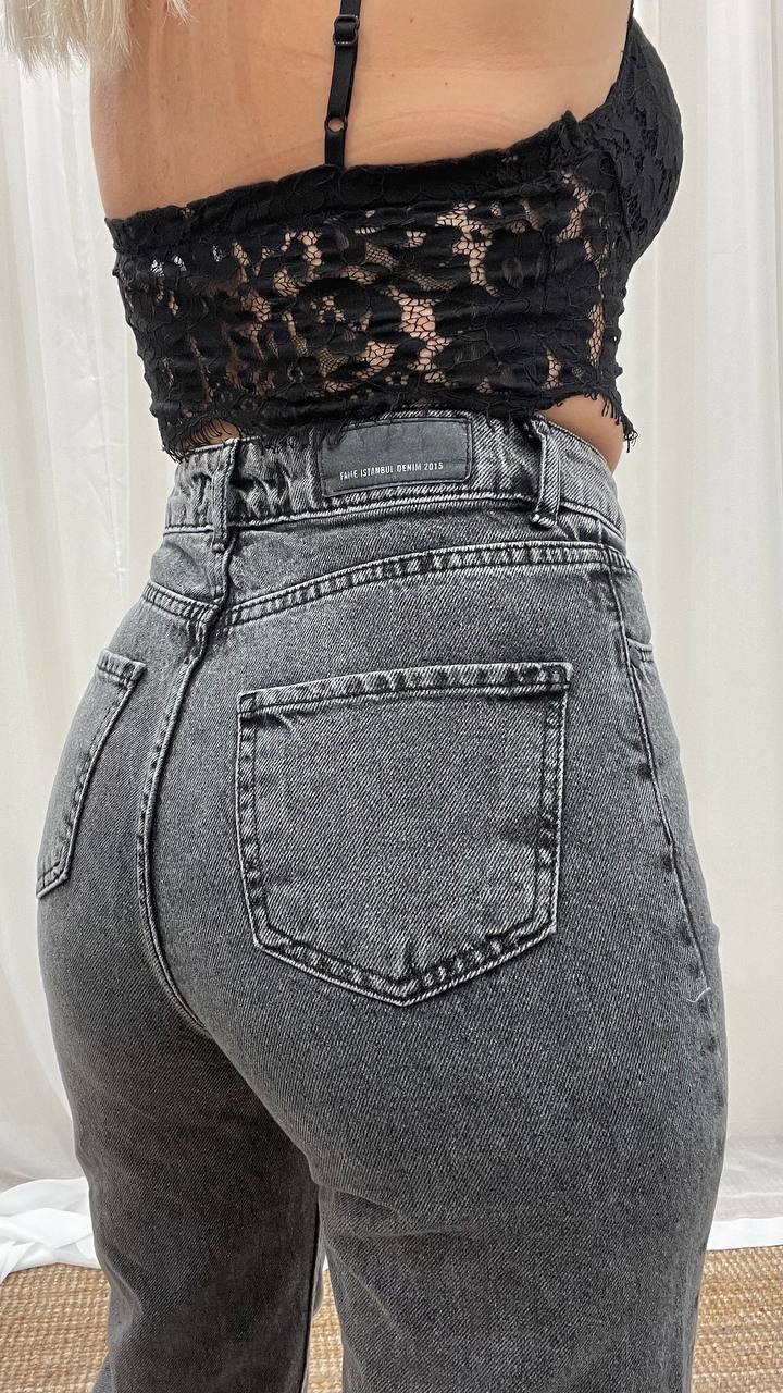 High Waist Black Washed Jeans