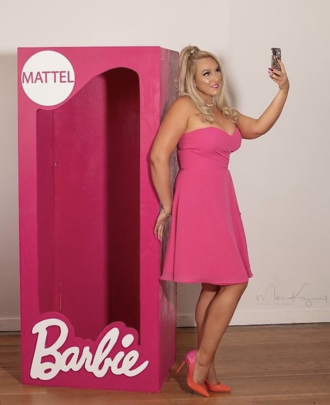 Barbie Photo Booth | 6' Tall