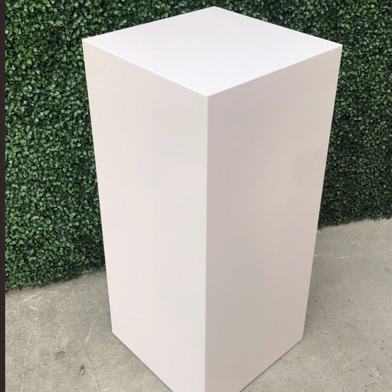 Cake Tables | Cake Plinths | Cake Pillars